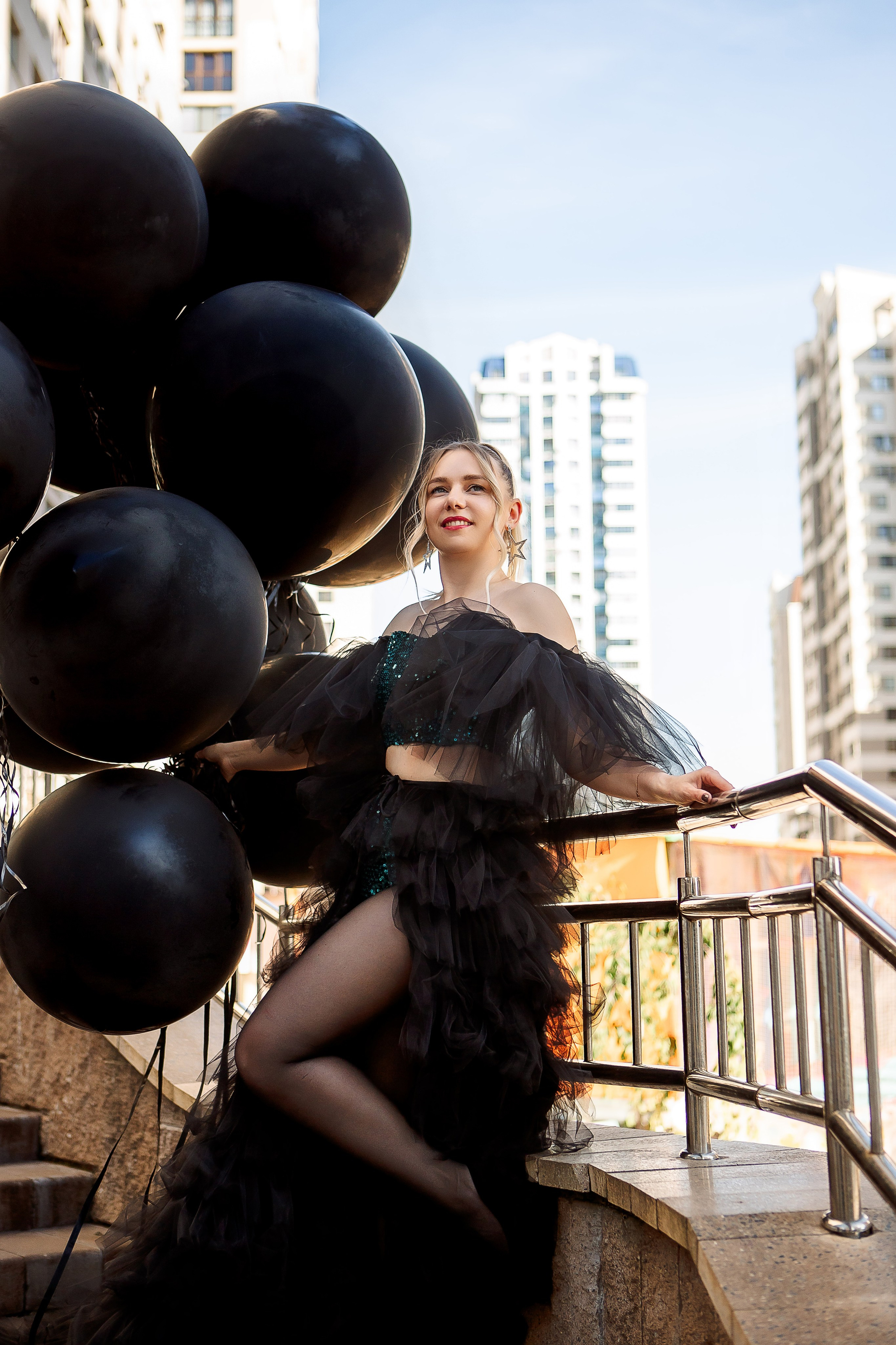 Прогулка с шарами. Семейный детский фотограф. Фотосессия в Минске