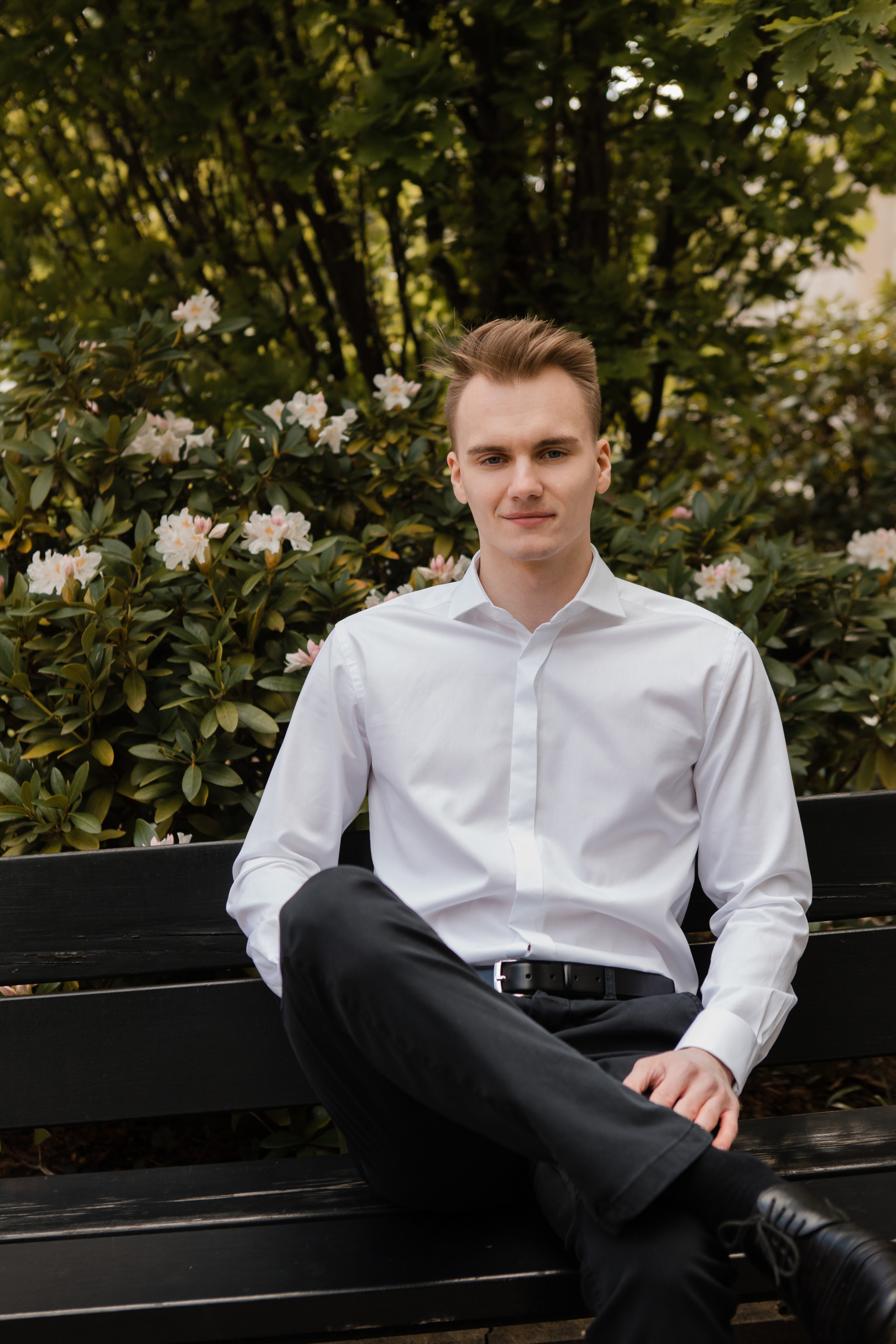 Семейная фотосессия Андрея и Марии. Видеосъемка и фотосъемка свадеб. Фотограф и оператор на свадьбу. Видеосъемка подкастов, собственная видео-фотостудии. Предметная фотосъемка