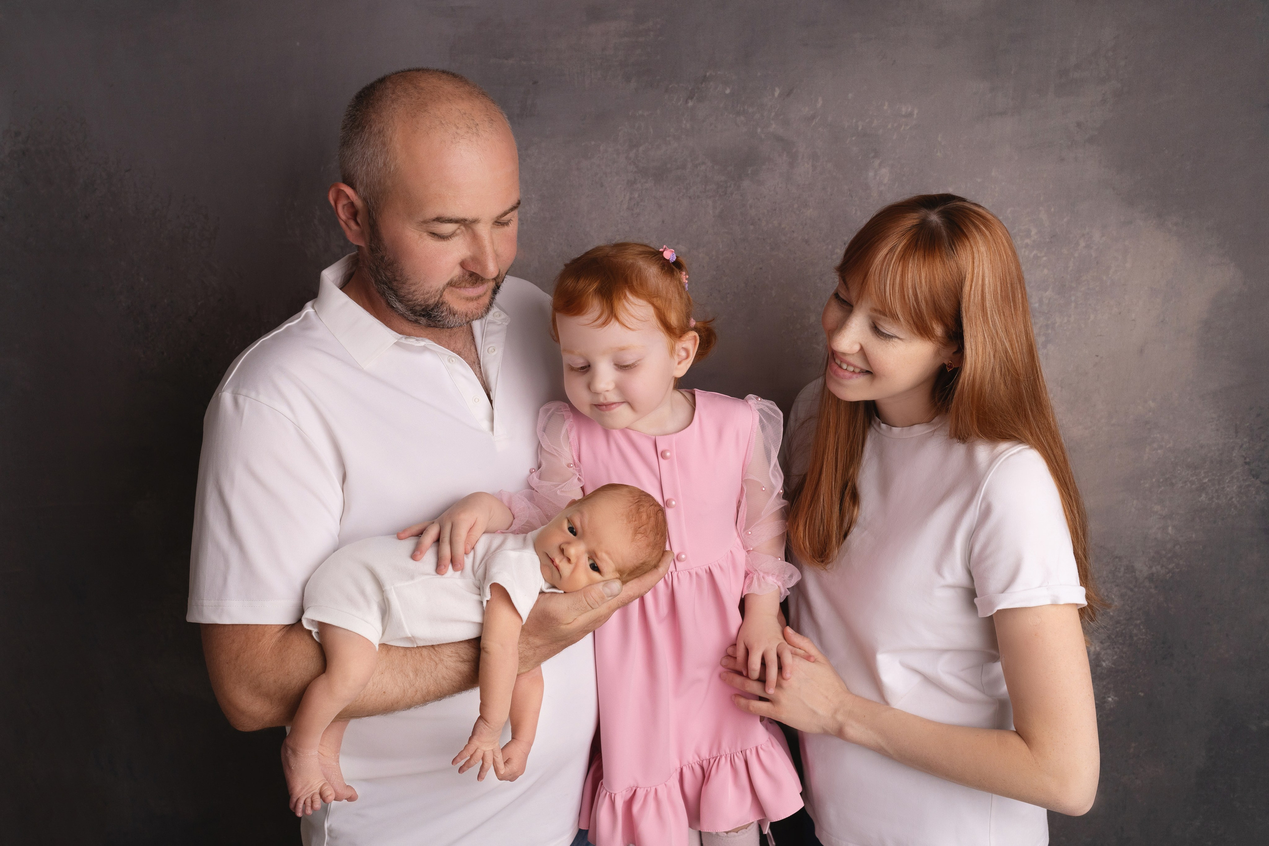 Семейные кадры от Elvira Kamaeva. Фотограф новорожденных малышей в Омске и Омской области Эльвира Камаева