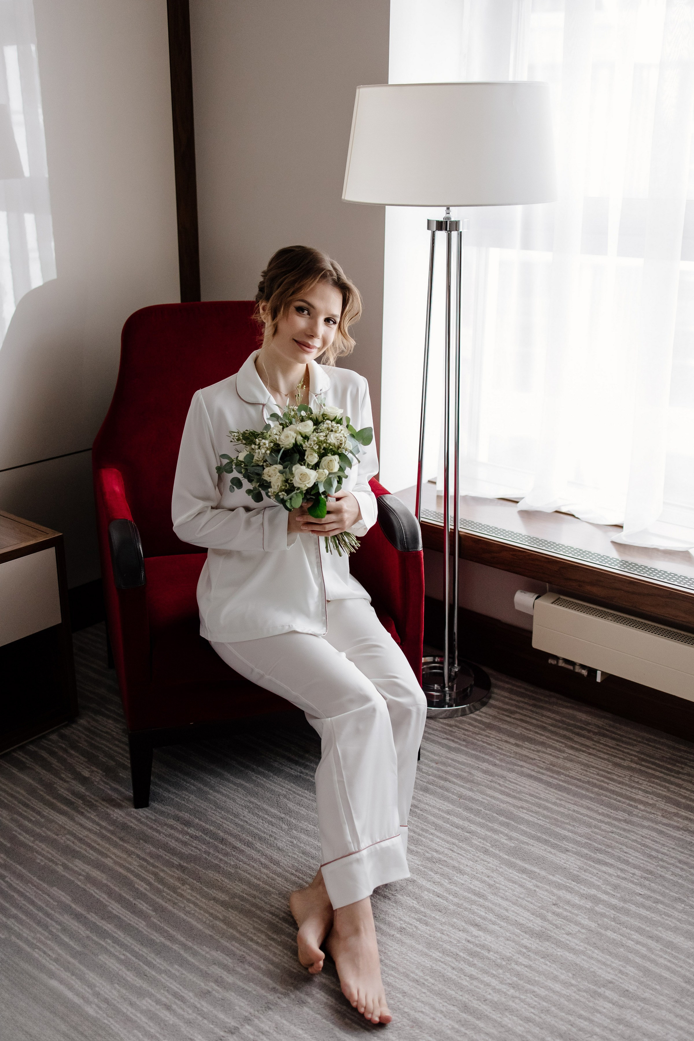 Свадебное утро в Hyatt Regency Хаятт Редженси, свадебная прогулка на Арме и банкет в О’Шалей. Свадебный и семейный фотограф Екатерина Иванова