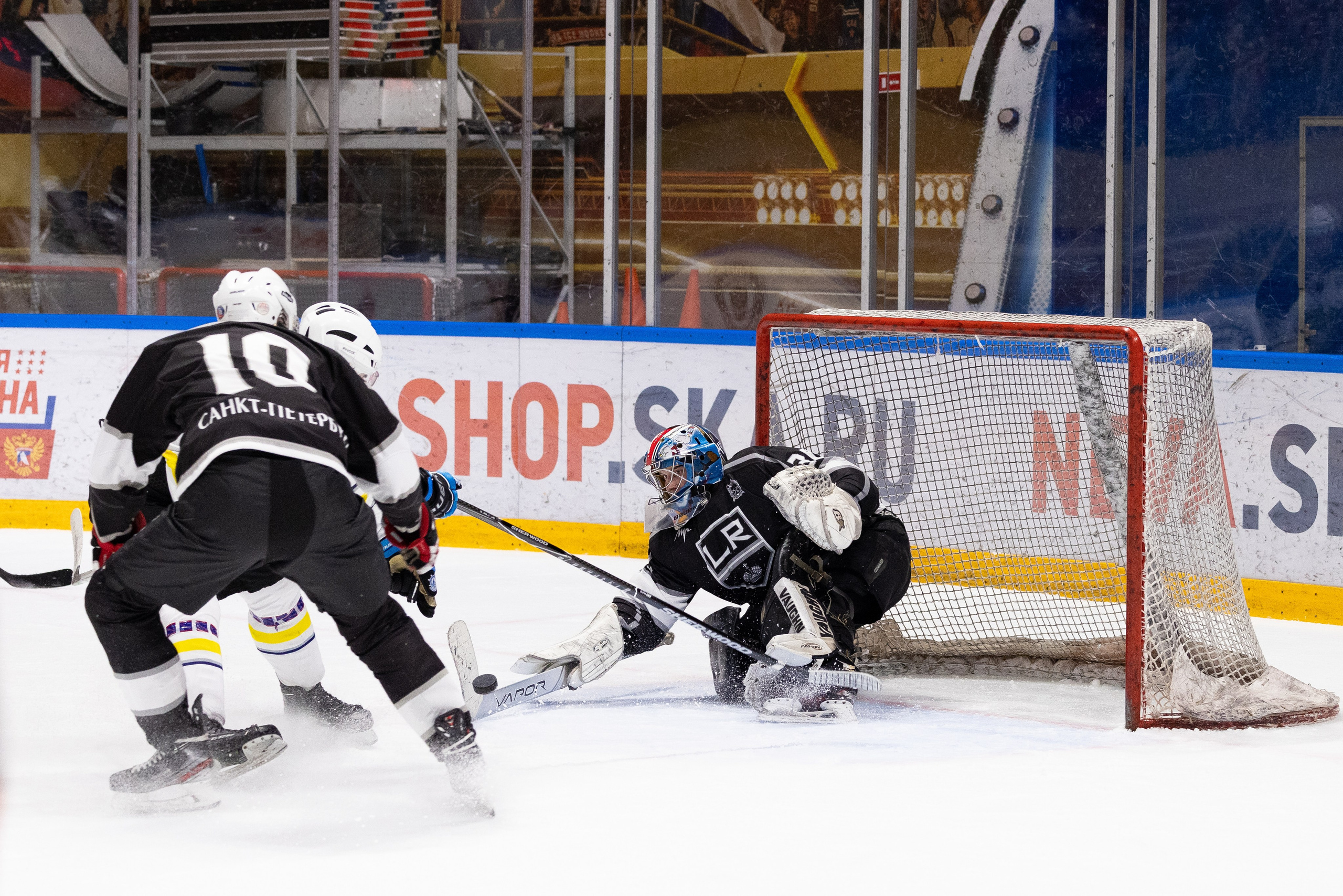 Бульдозер vs. LR-строй. Фотограф Александр Заломаев
