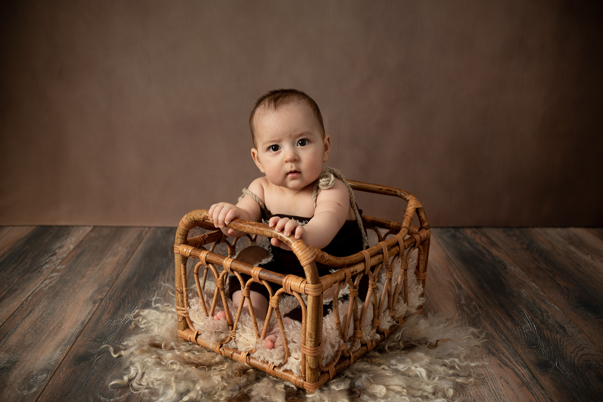 Малыш Крепыш Михаил мама Гузель Шкварчук. Фотограф новорожденных в Нижневартовске Лара Курдюкова