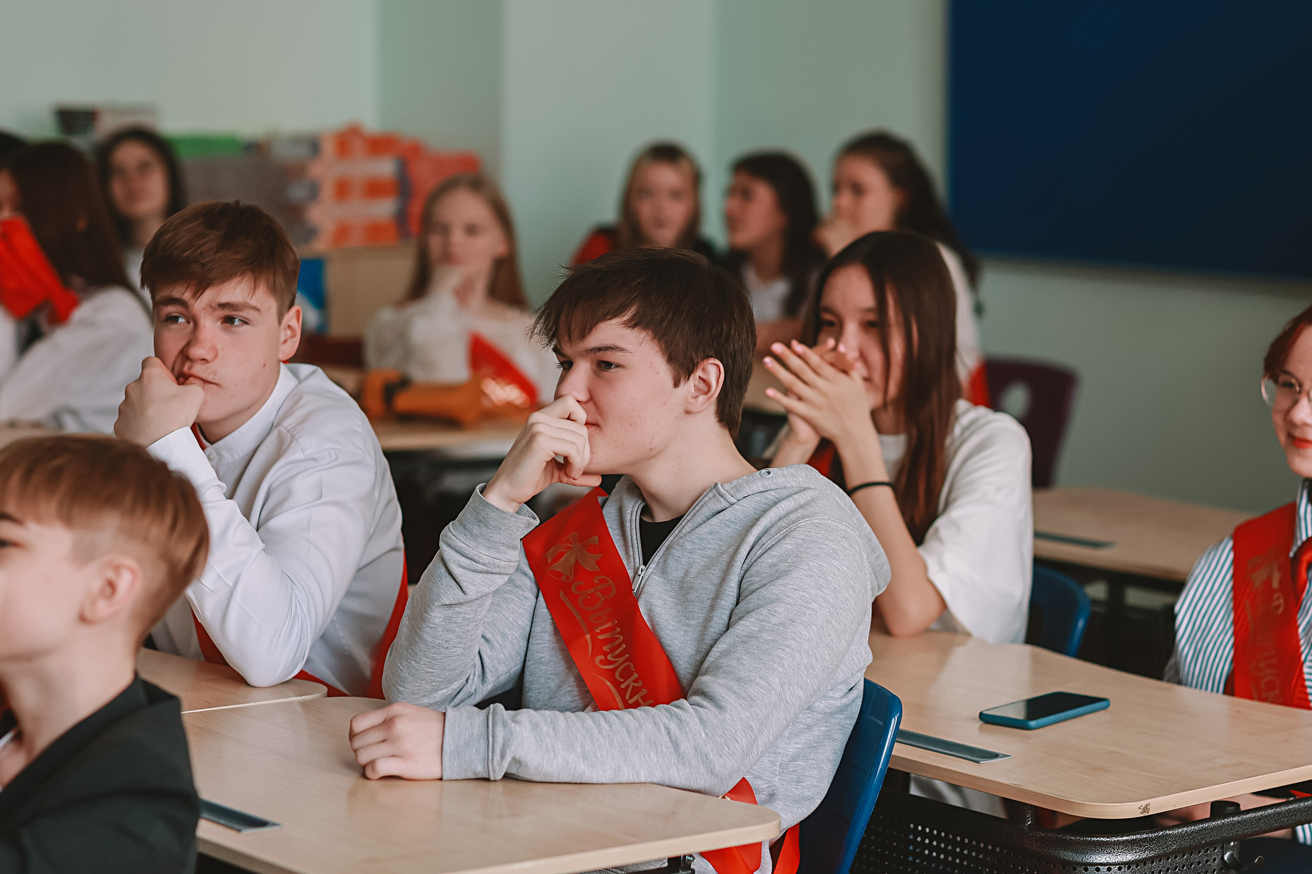 Последний звонок. Семейный фотограф Тюмень, фотограф на роды Салмина Мария