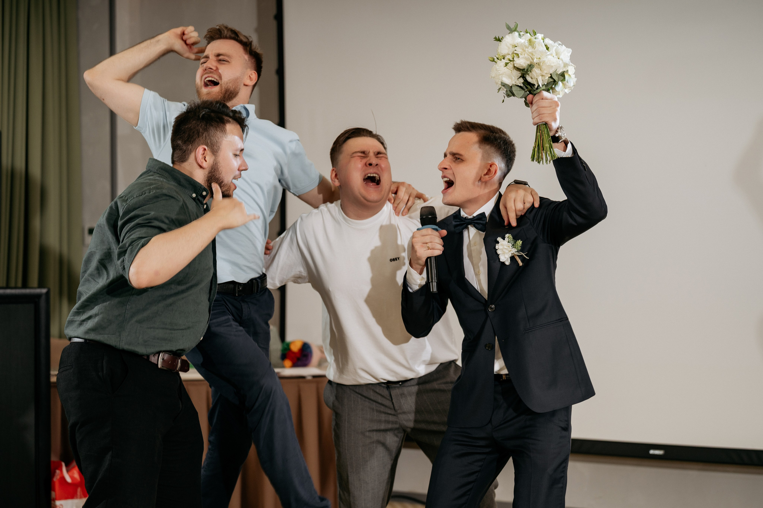 Фотограф на мероприятие в Новороссийске - съемка свадебного банкета и праздника.