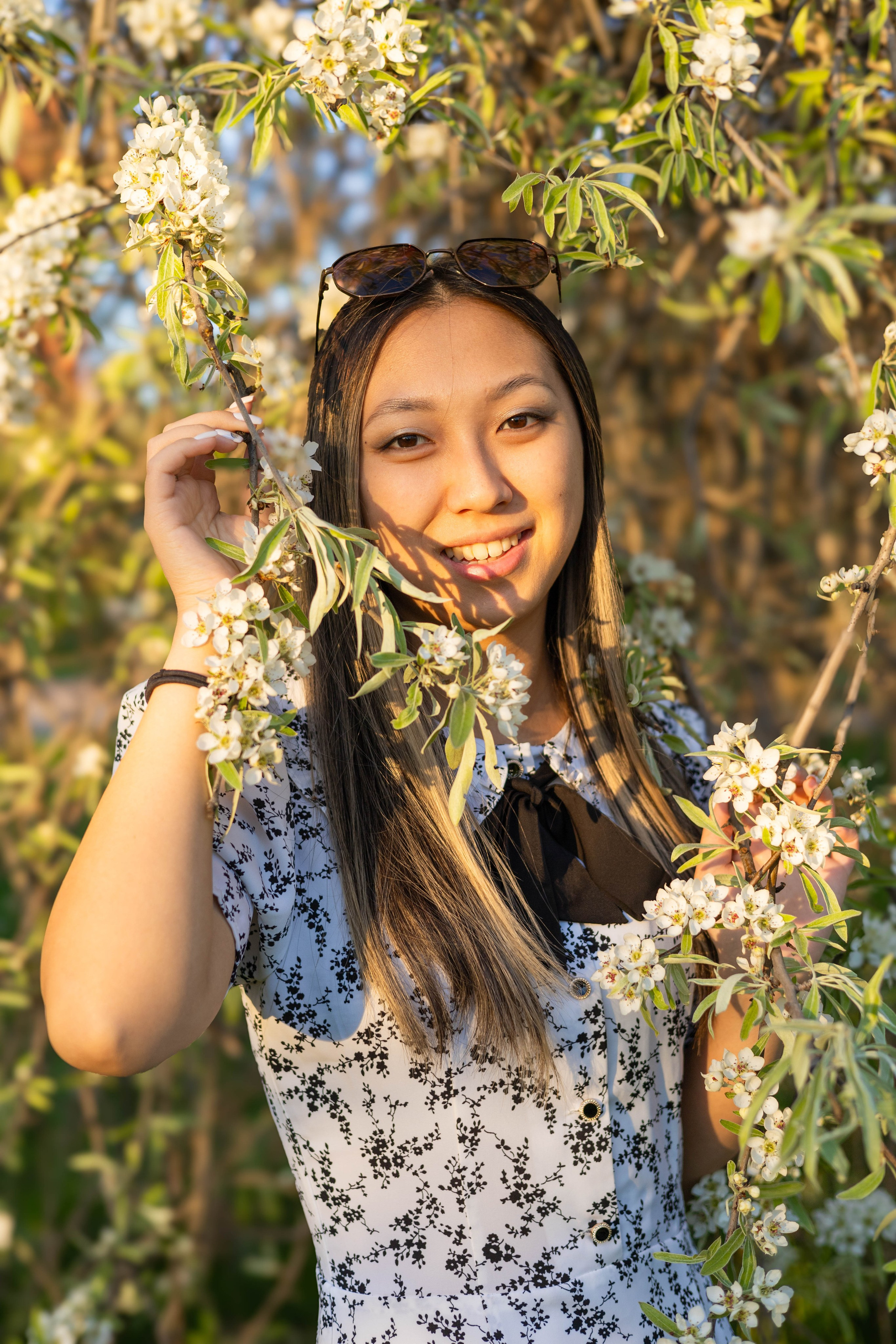 Виктория. Яблоневый сад. Портретный фотограф Панферова Регина г. Санкт-Петербург, г. Казань