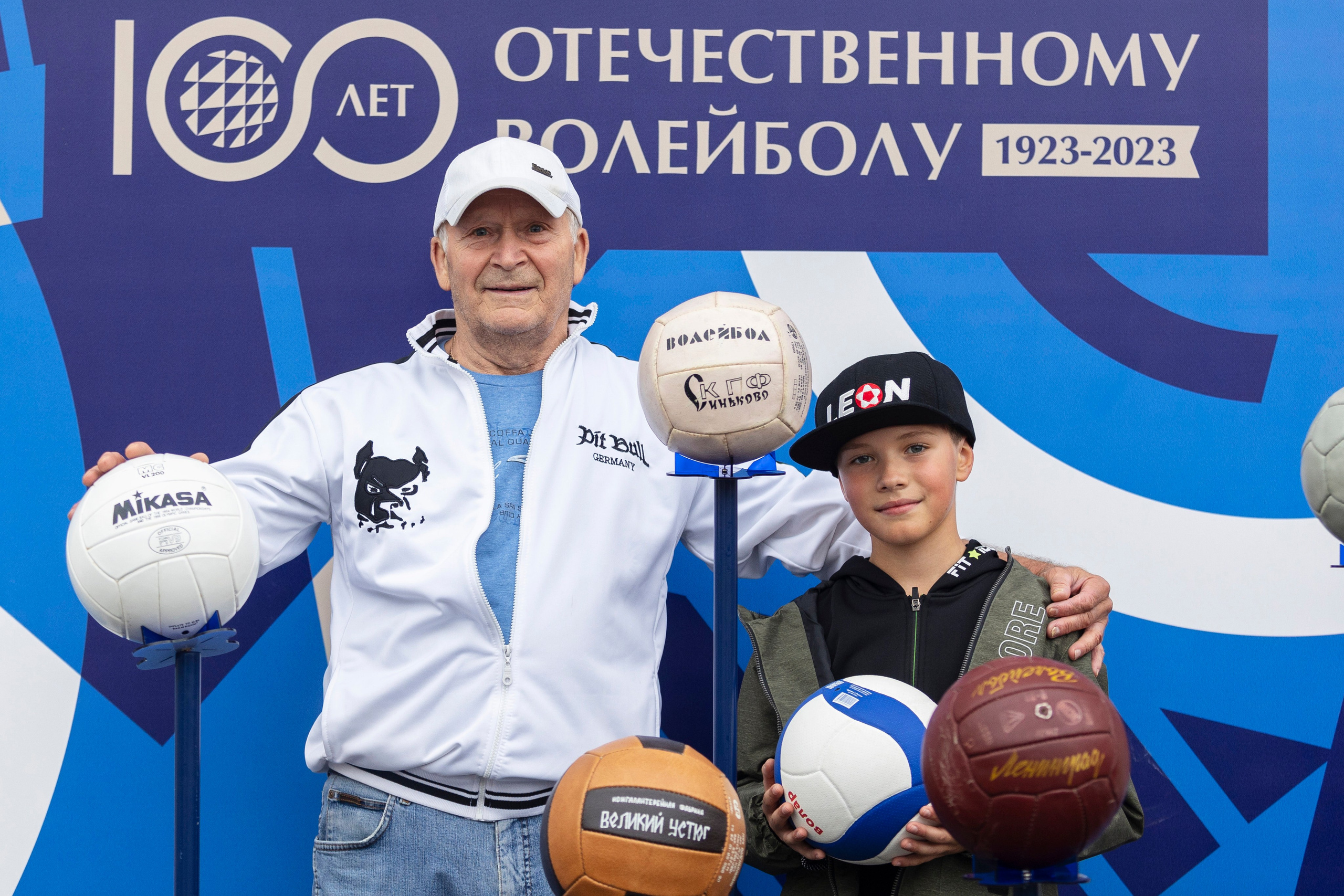 100 ЛЕТ ОТЕЧЕСТВЕННОМУ ВОЛЕЙБОЛУ. Фотограф Георгий Нигматулин