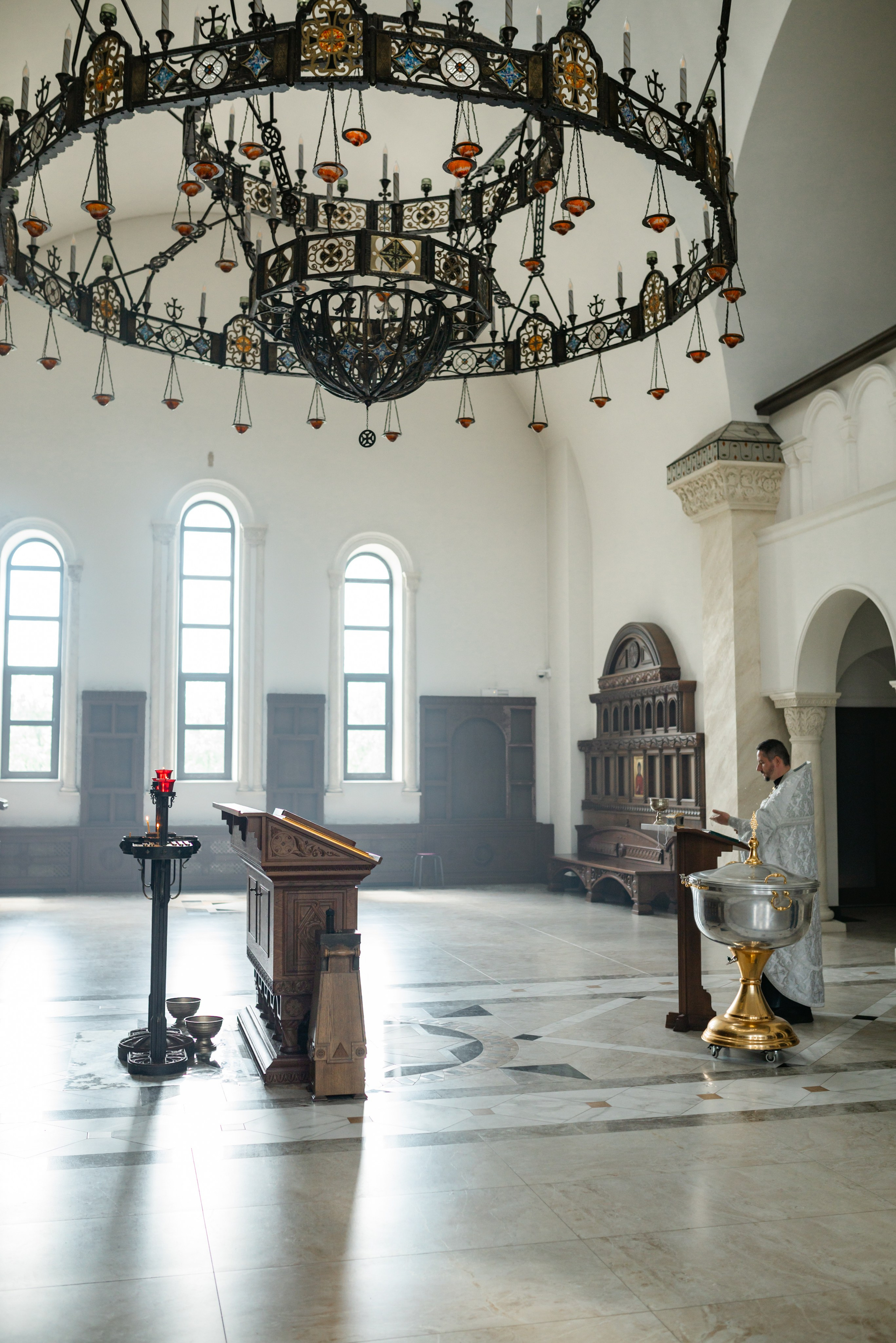 Крещение в Храме Воздвижения Креста Господня. Свадебный фотограф в городе Минск Крохмалюк Анна