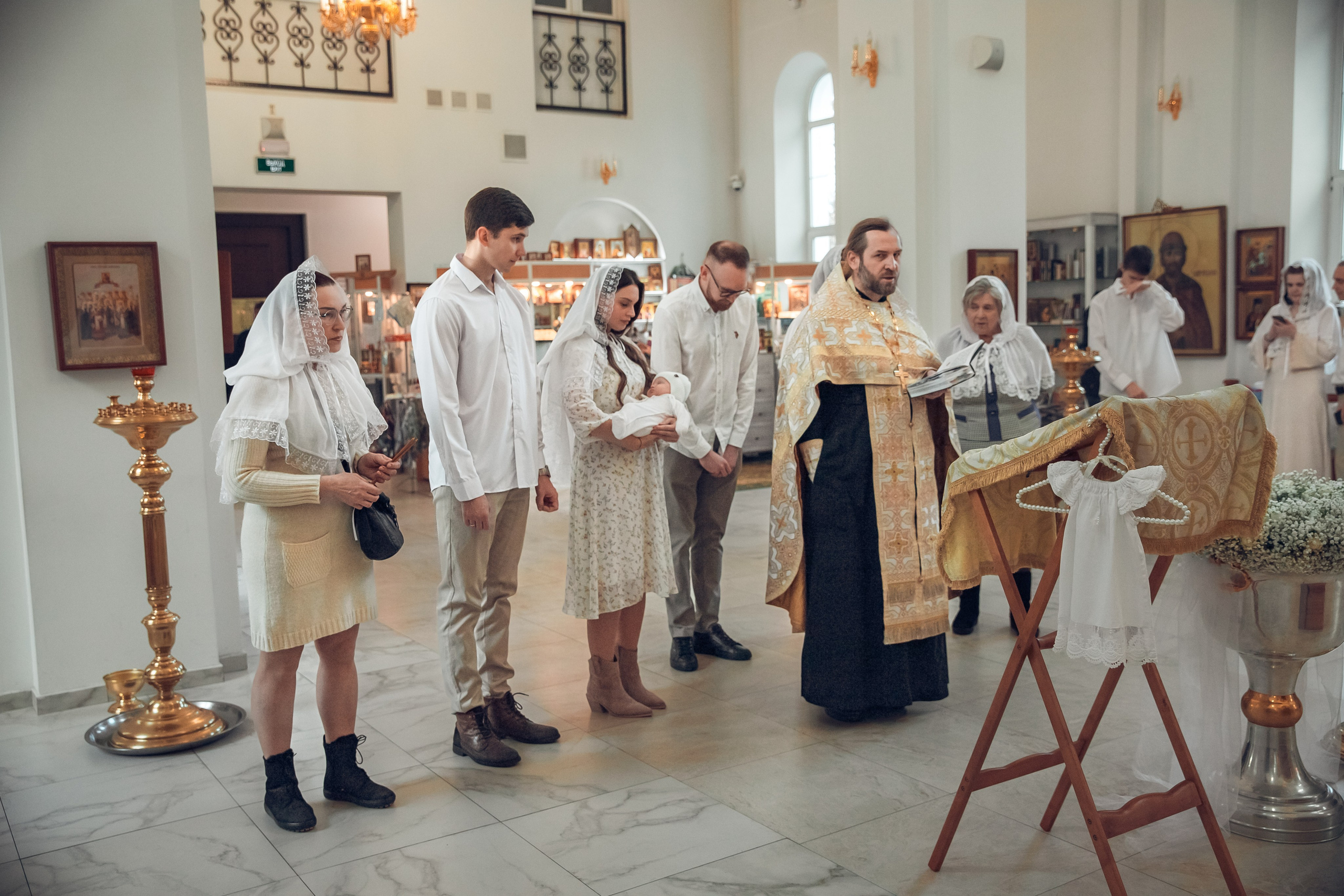 Стоимость таинства крещения. Семейный и детский фотограф в Москве в ЮАО Царицыно Алёна Асташкина