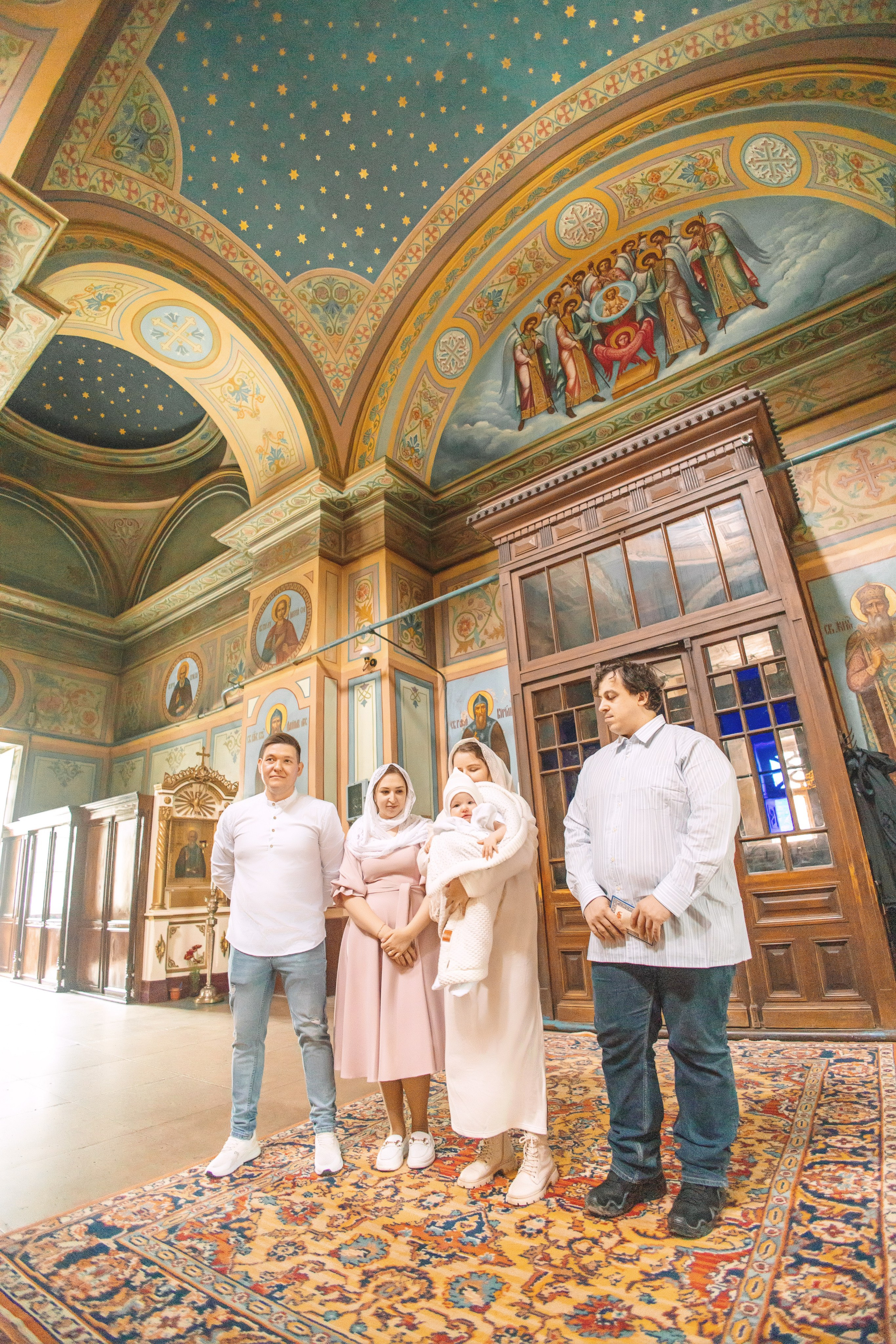 Крещение Евы. Александр Антонов. Профессиональный свадебный, репортажный фотограф в Москве, Подольске. Фото+Видео на любой праздник