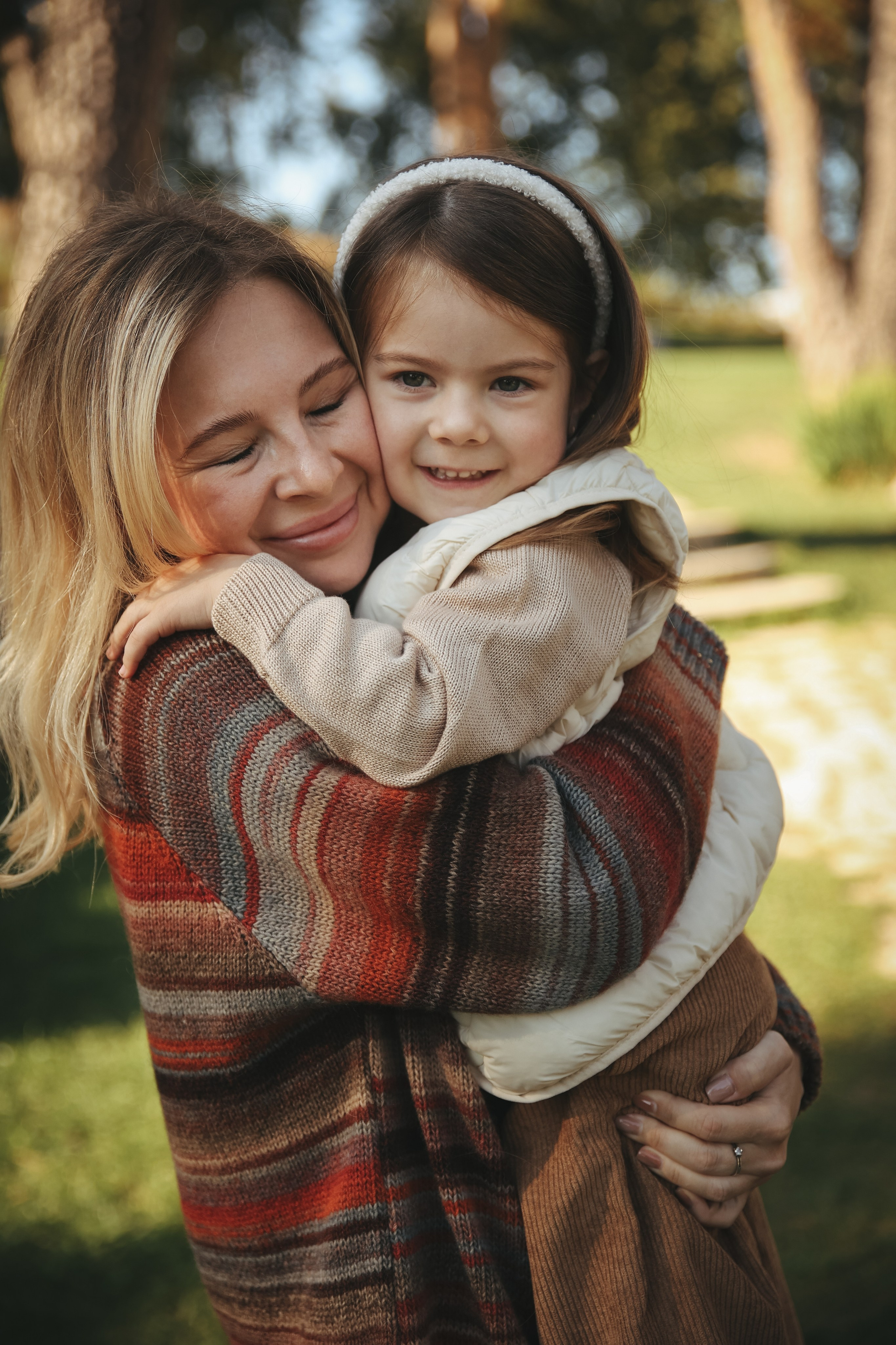 Семейная фотосессия фотосессия на день рождения мама и дочка. Фотограф Владимир Москва