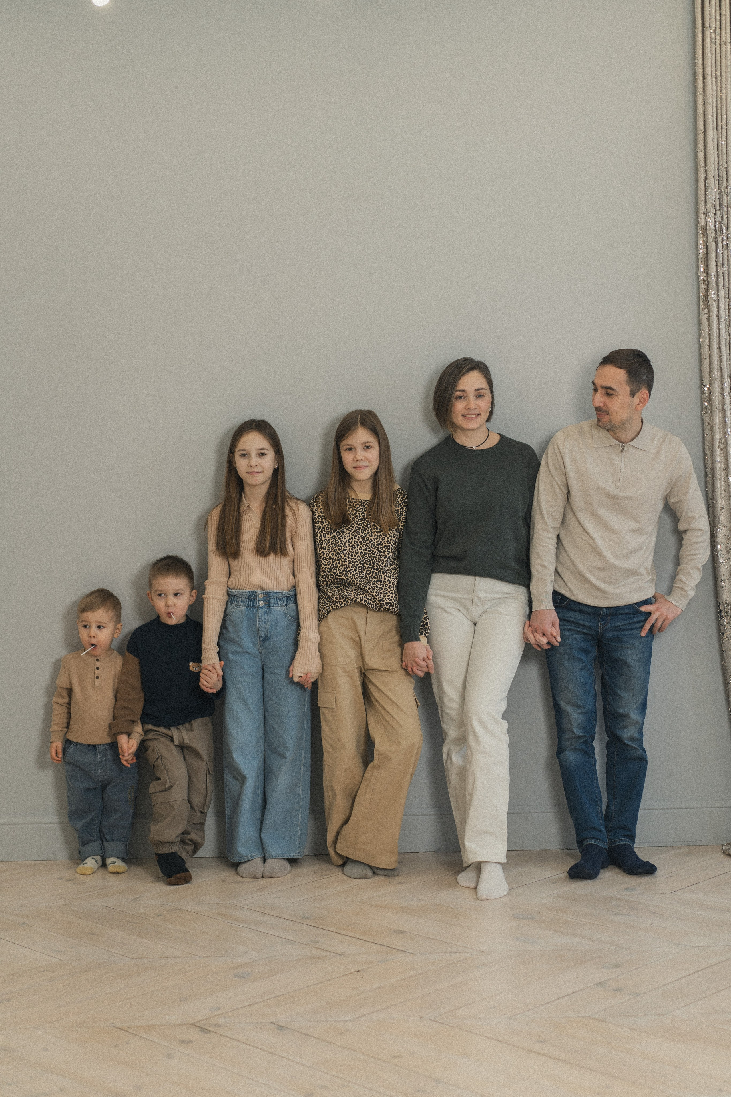 Фотосессия большой семьи. Студия ВиллаНина. Семейный фотограф Екатеринбург Татьяна Девятых