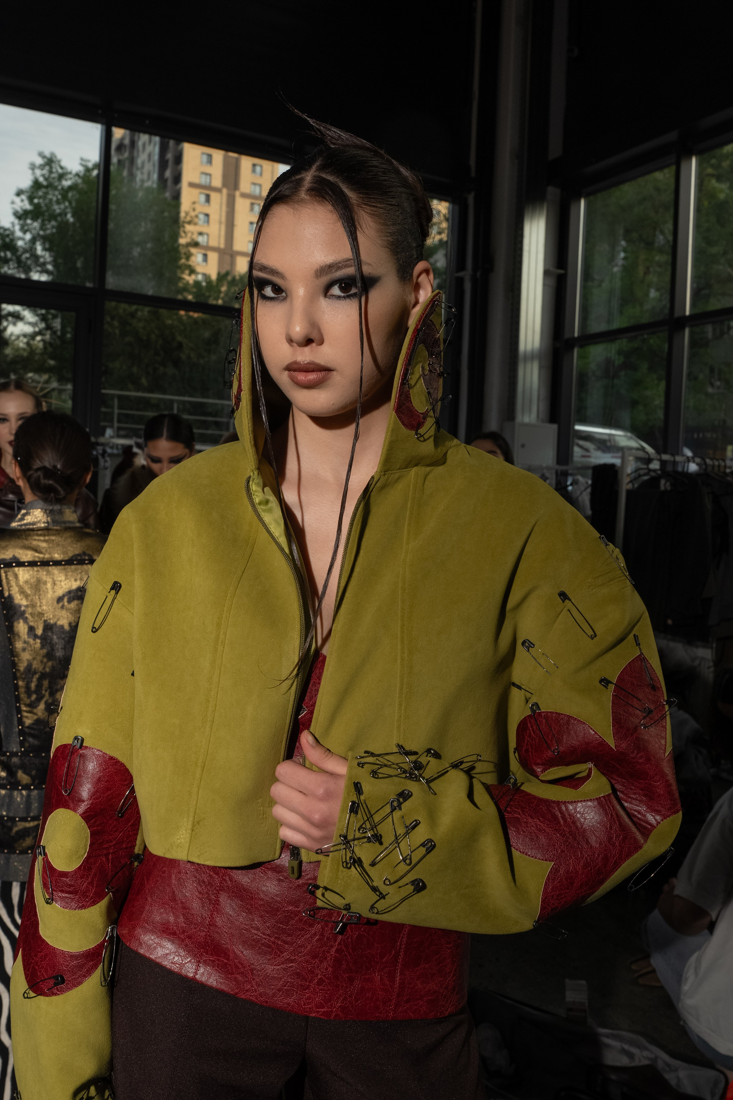 Visa Fashion week Almaty Backstage Day 3. Сайт Алматинского НЮ АРТ, будуар и фэшн фотографа Дениса Карпенко
