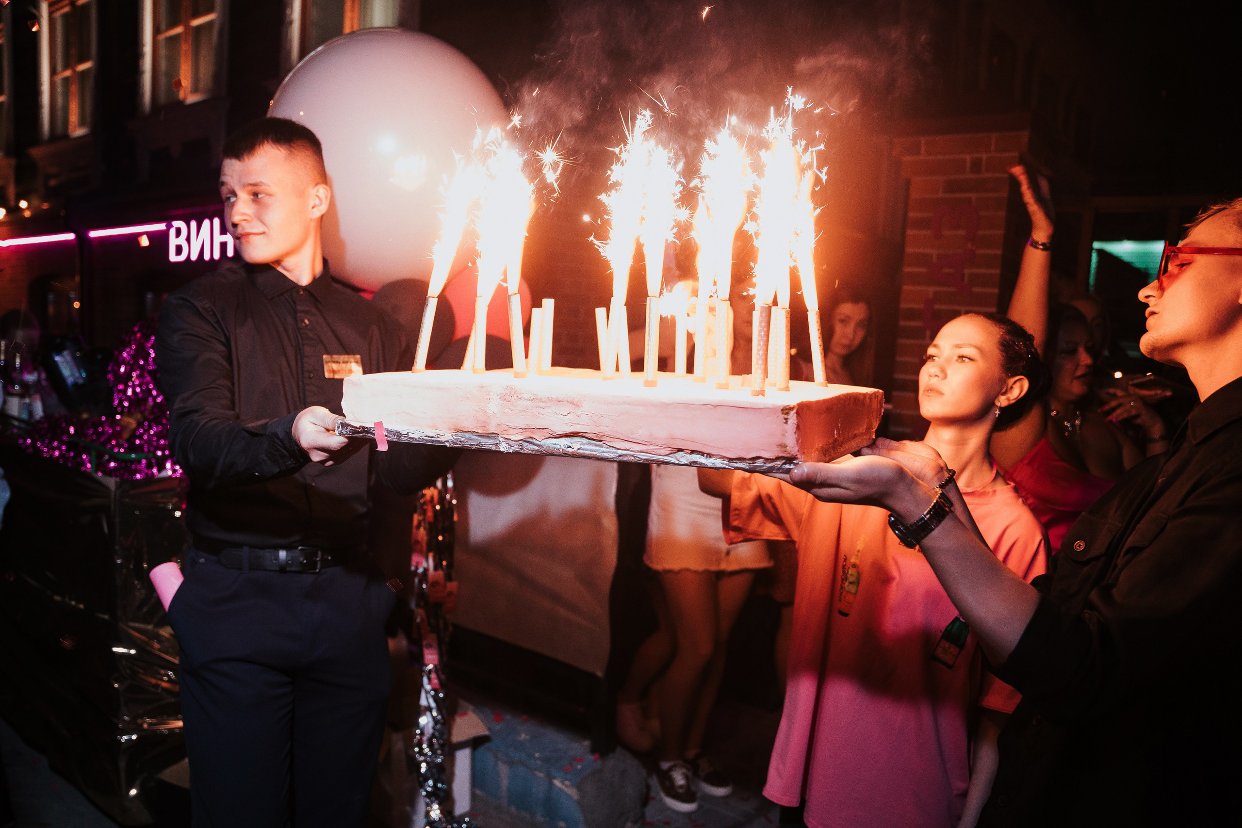 ВИНОТЕКА БАР х МАГАЗ — 3 ГОДА. СВОИ. ФОТООТЧЕТЫ-СОБЫТИЯ-МЕСТА