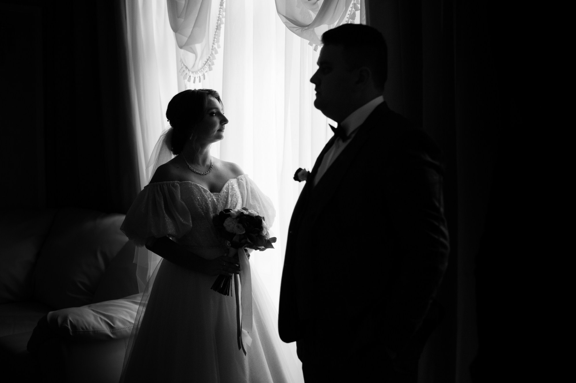 ЗАГС, парк и две студии. Свадебный и семейный фотограф в Омске Мормулев Михаил