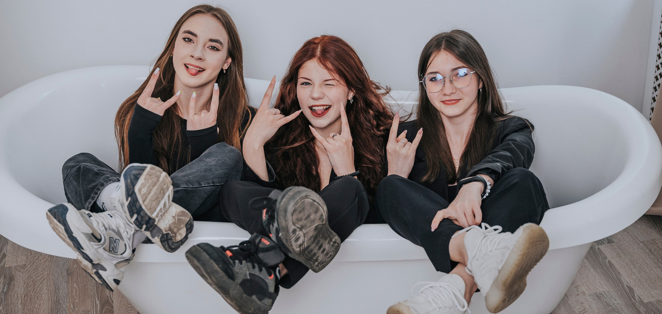 Выпускные альбомы и Школьный фотограф в Алексеевке, Бирюче, Красном