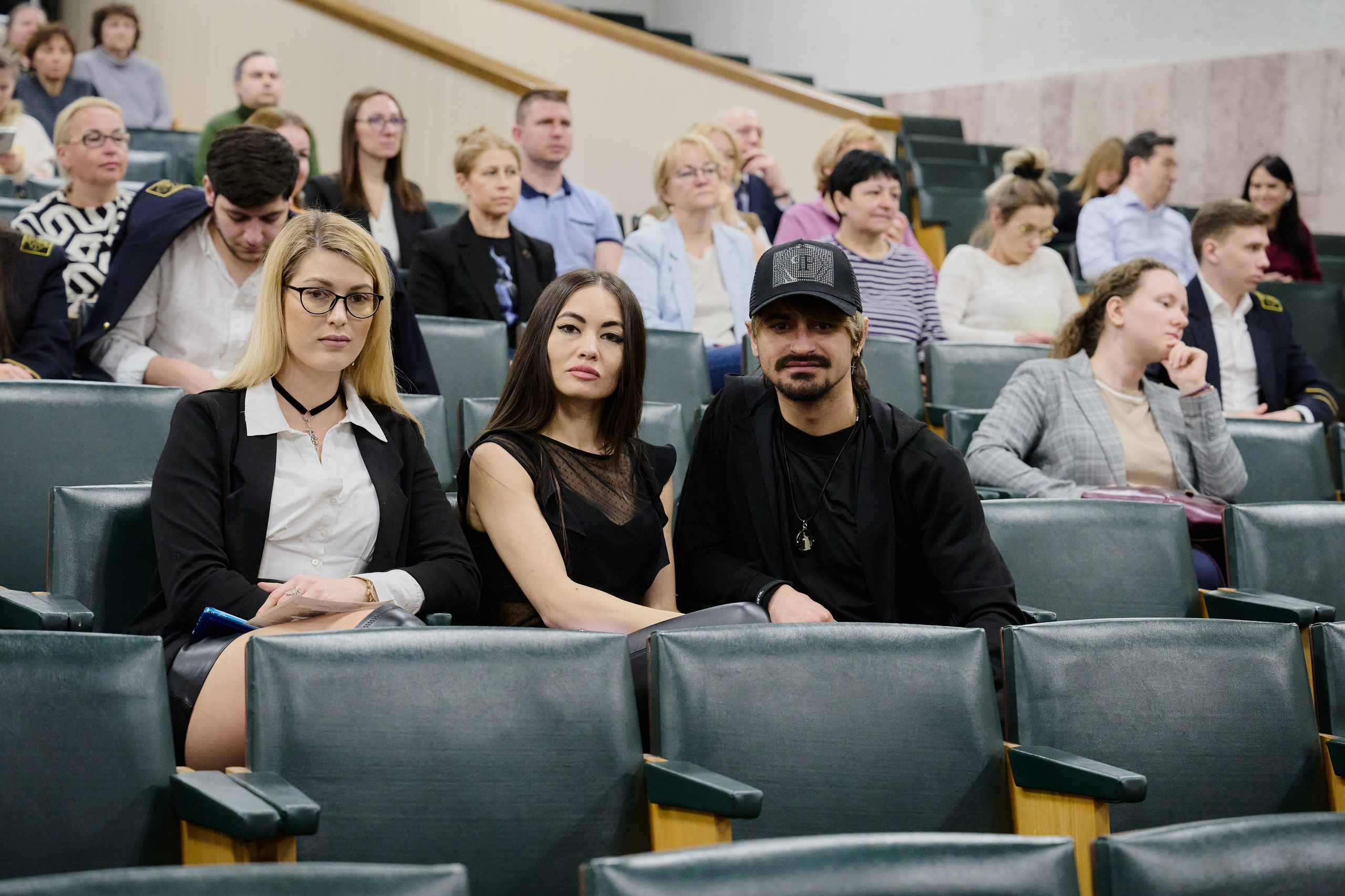 Фотовыставка «Территории» в Росгеолфонде. Фотограф Роман Адлер