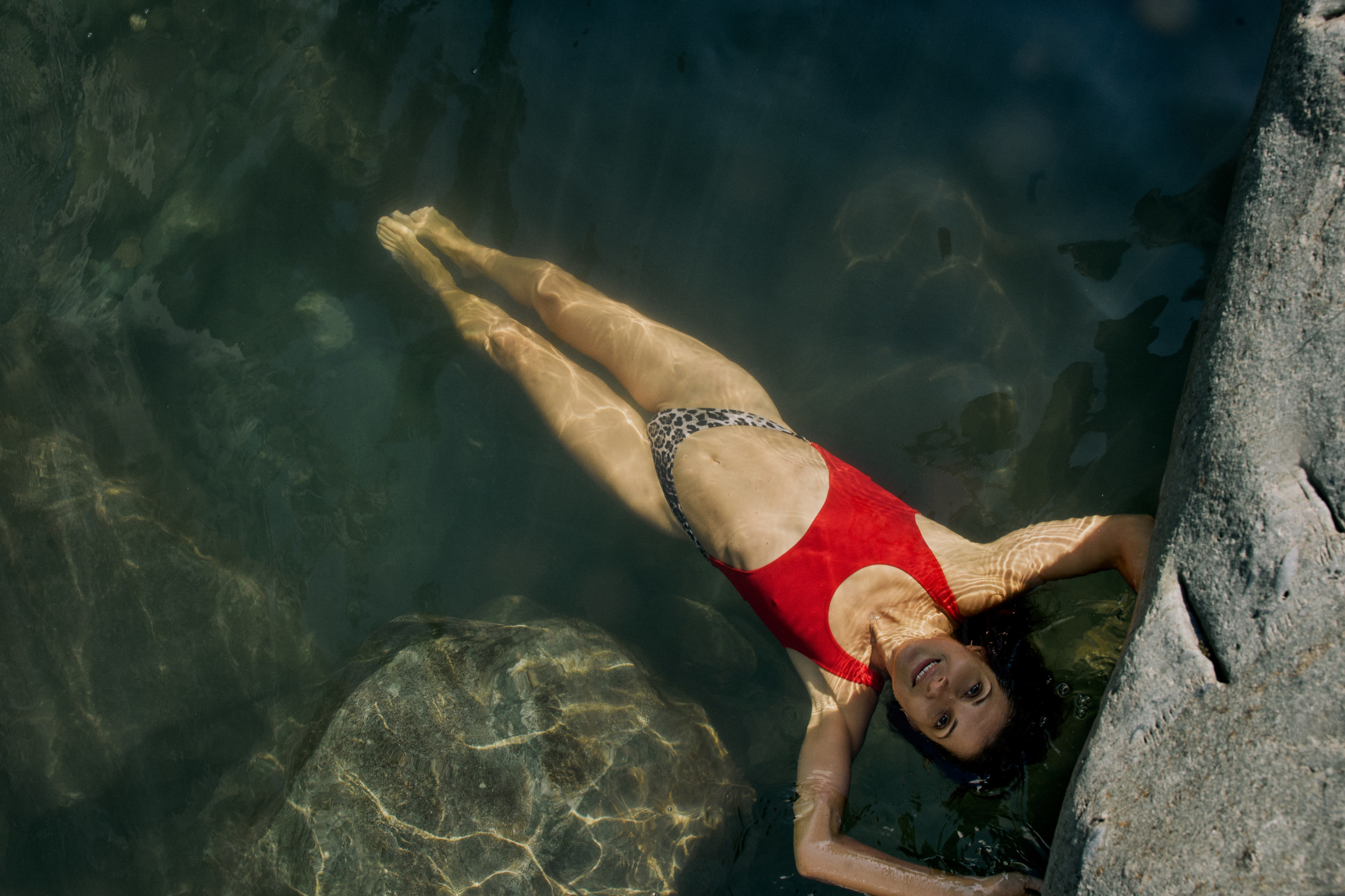 Фотосессия на горной реке. Индивидуальный фотограф в Сочи Владимир Чудинов