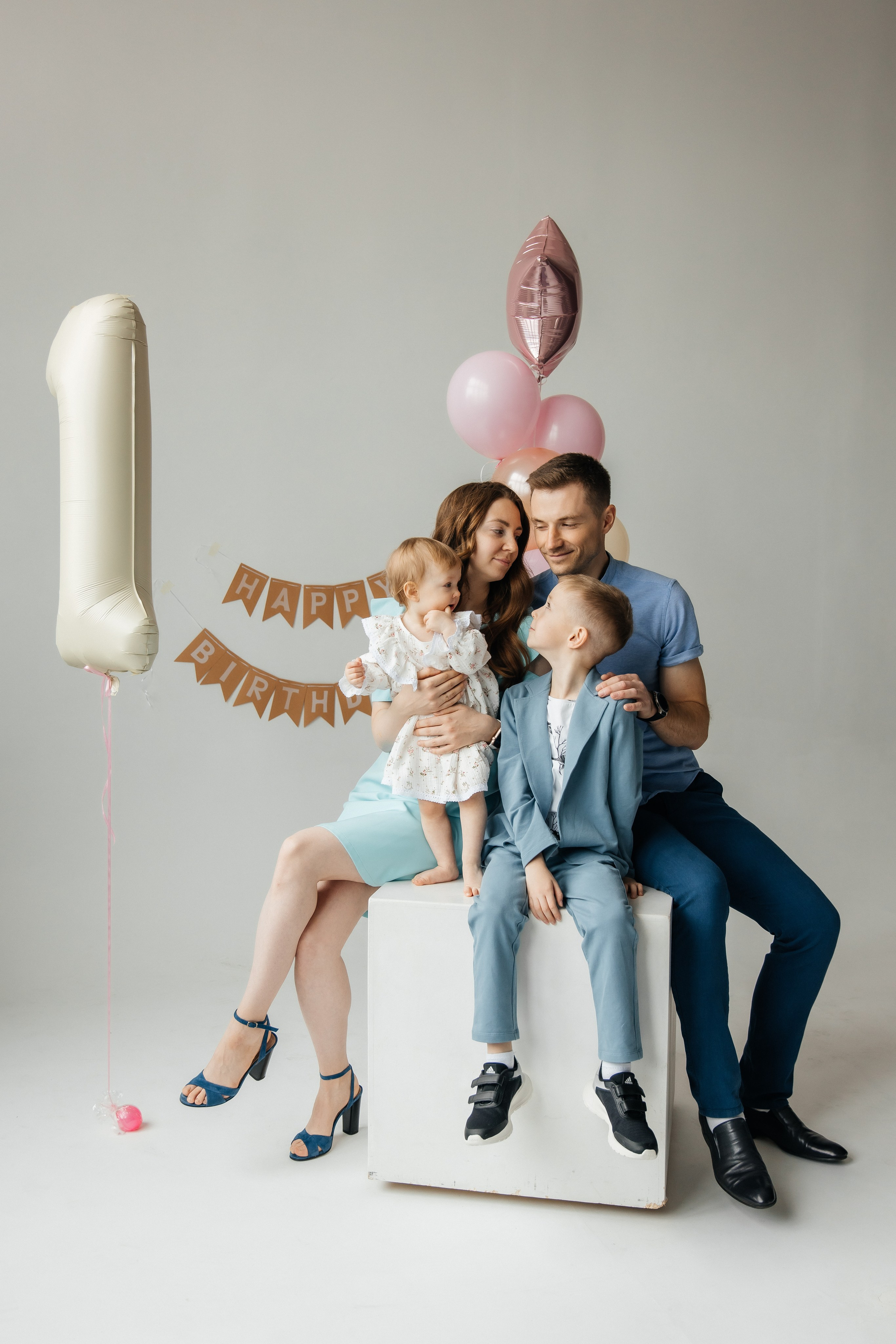 Дашеньке 1 годик. Профессиональный фотограф Кристина Искусных. Талдом- Москва