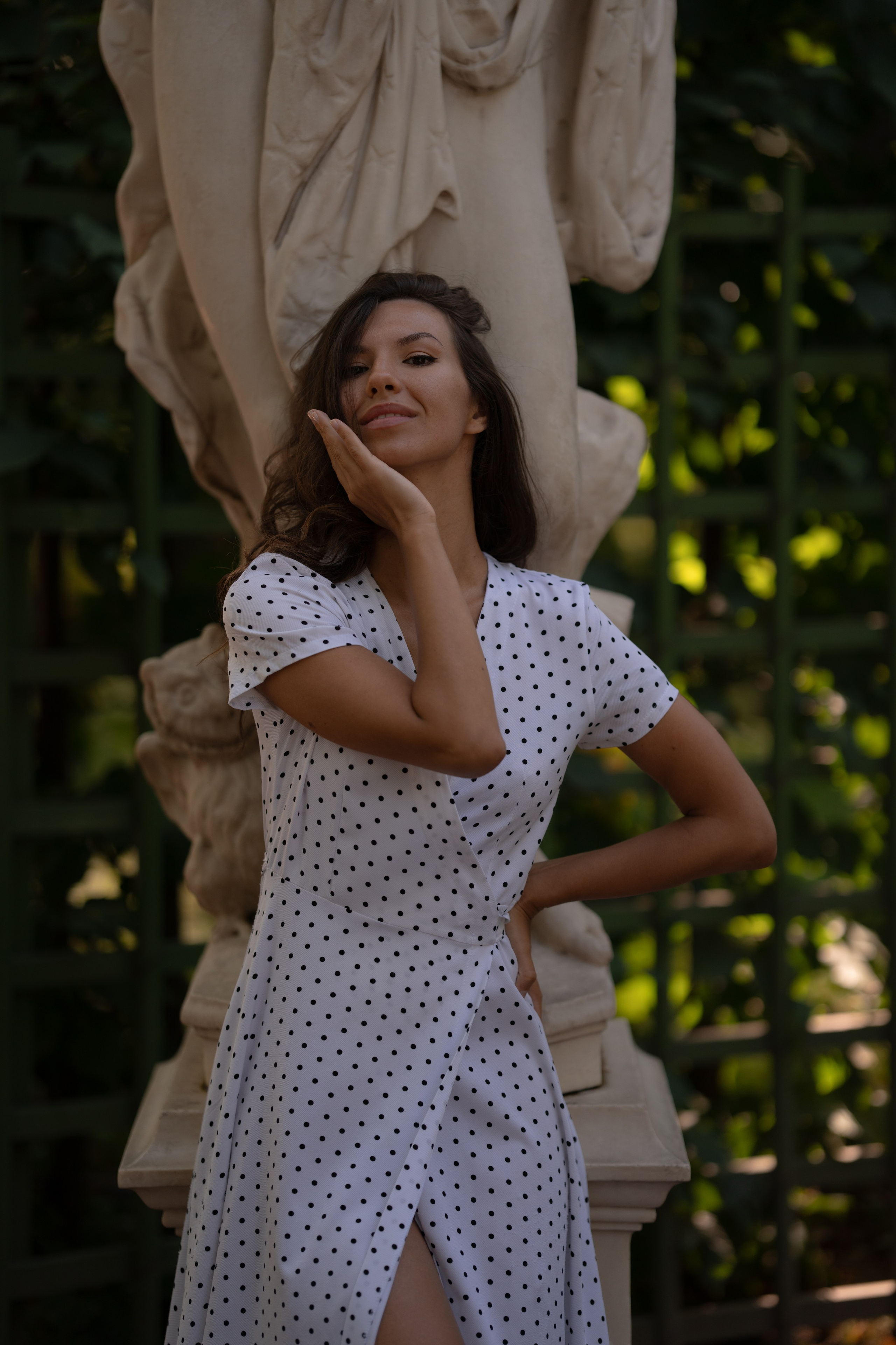 Виолетта в Летнем саду. Семейный и портретный фотограф в Санкт-Петербурге Татьяна Гримоть