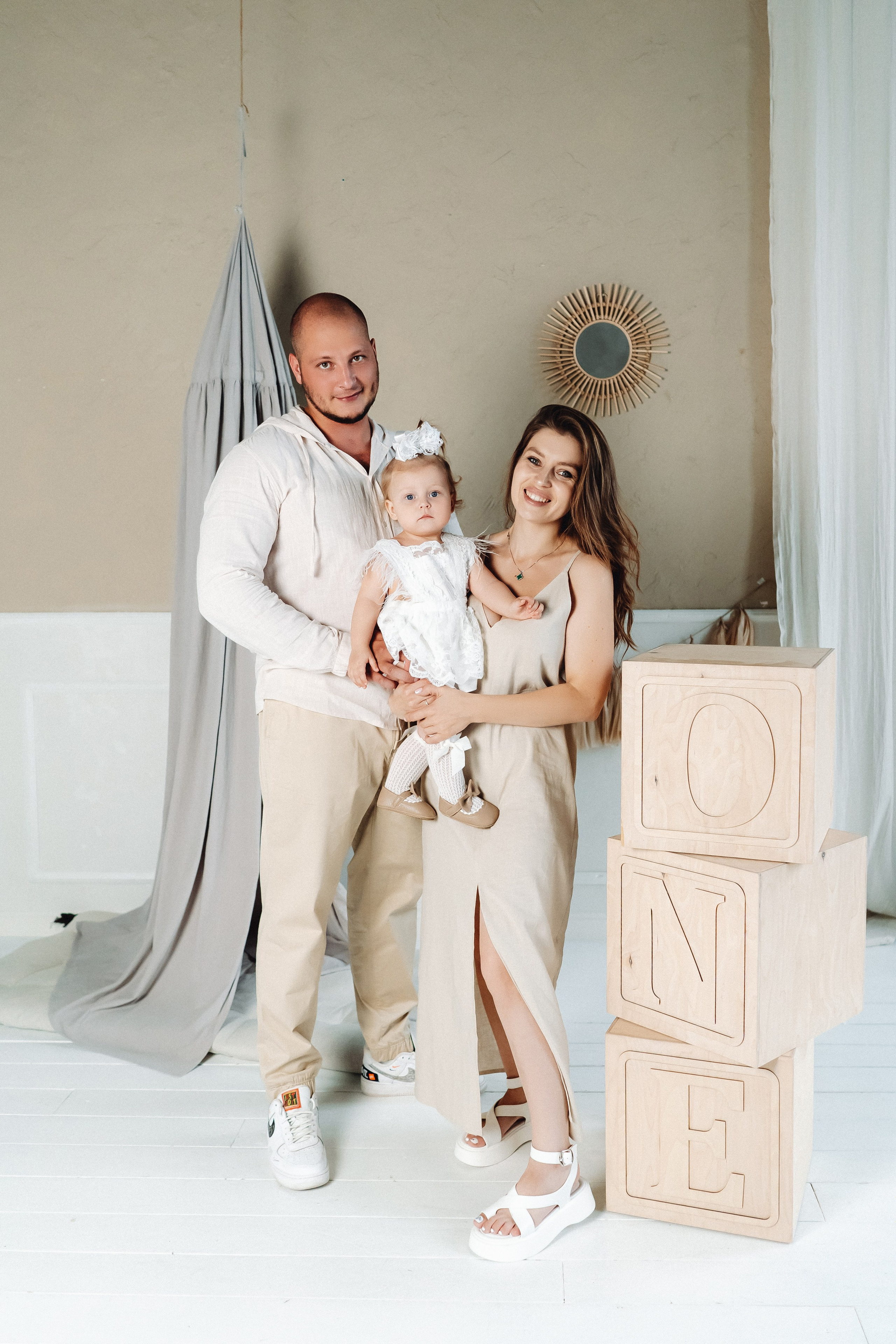 ДР в большой студии. Семейный и контент фотограф в Красноярске Власова Екатерина