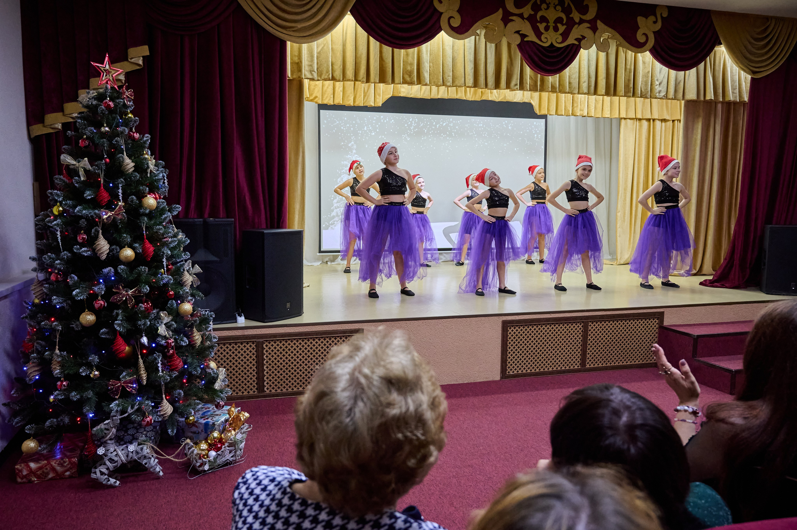 Концерт в ДК с. Виноградное. Жизнь курорта Кабардинка в фотографиях
