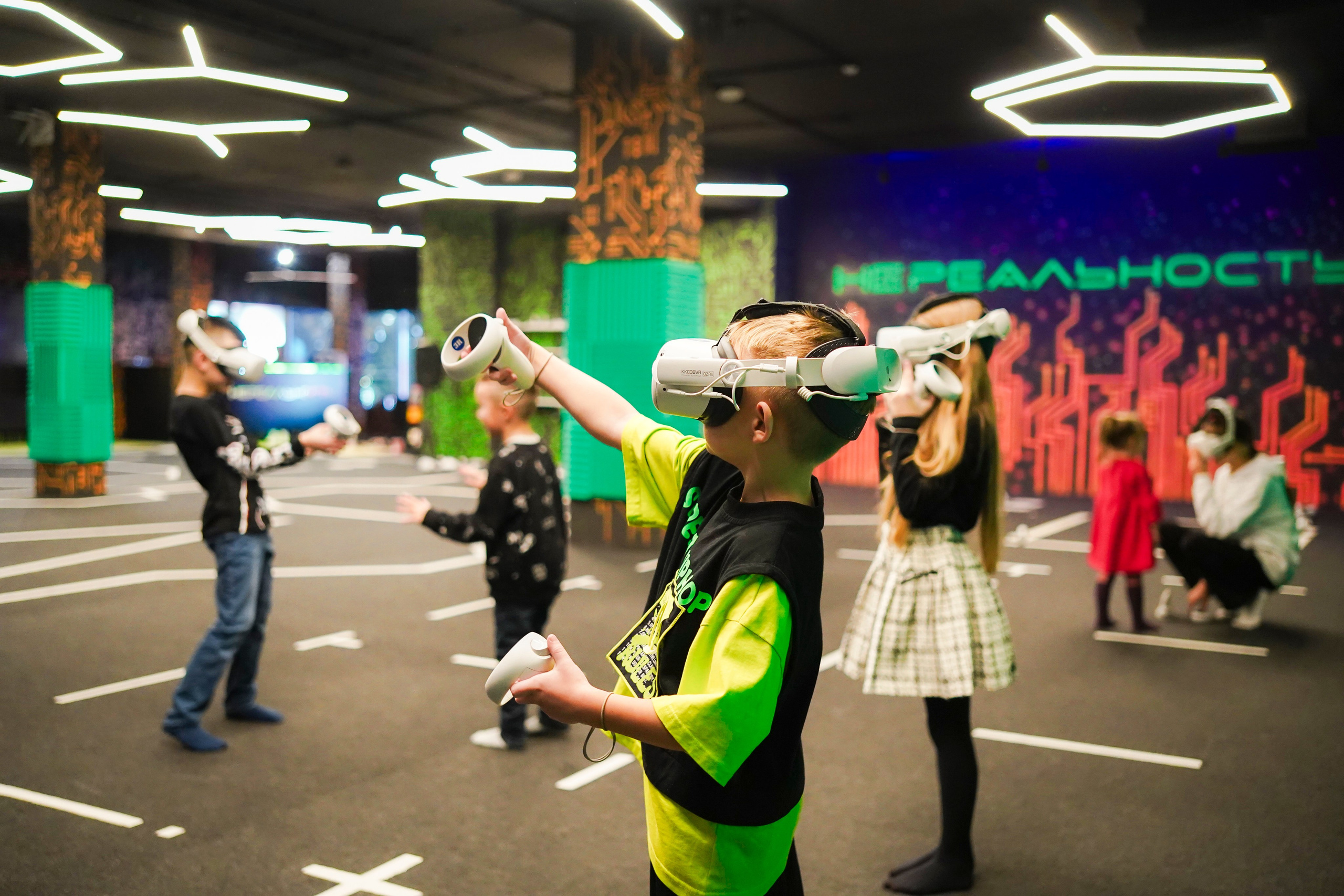 VR (November-December 2024). Felixtones