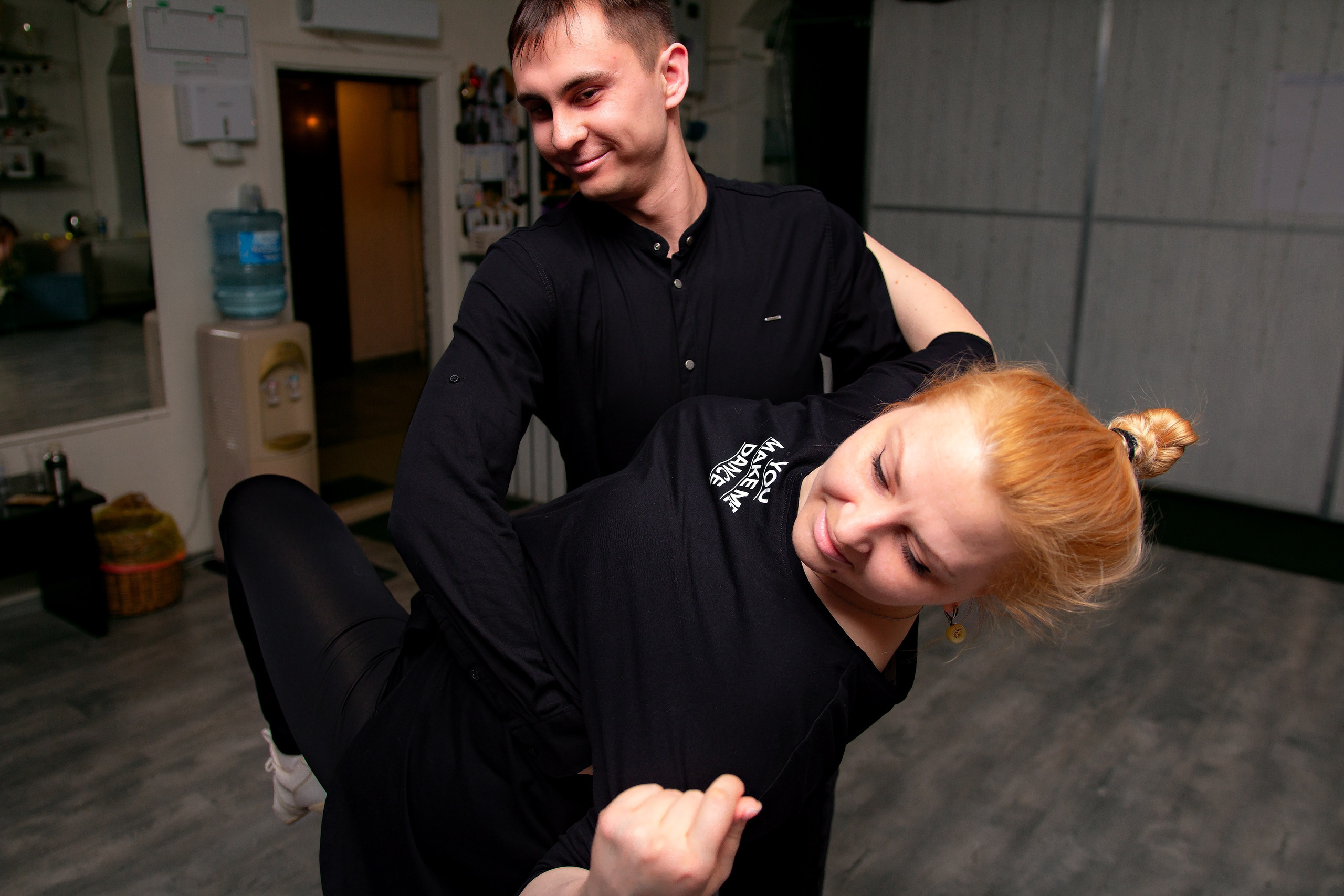 Вечеринка в школе танцев Dance cafe