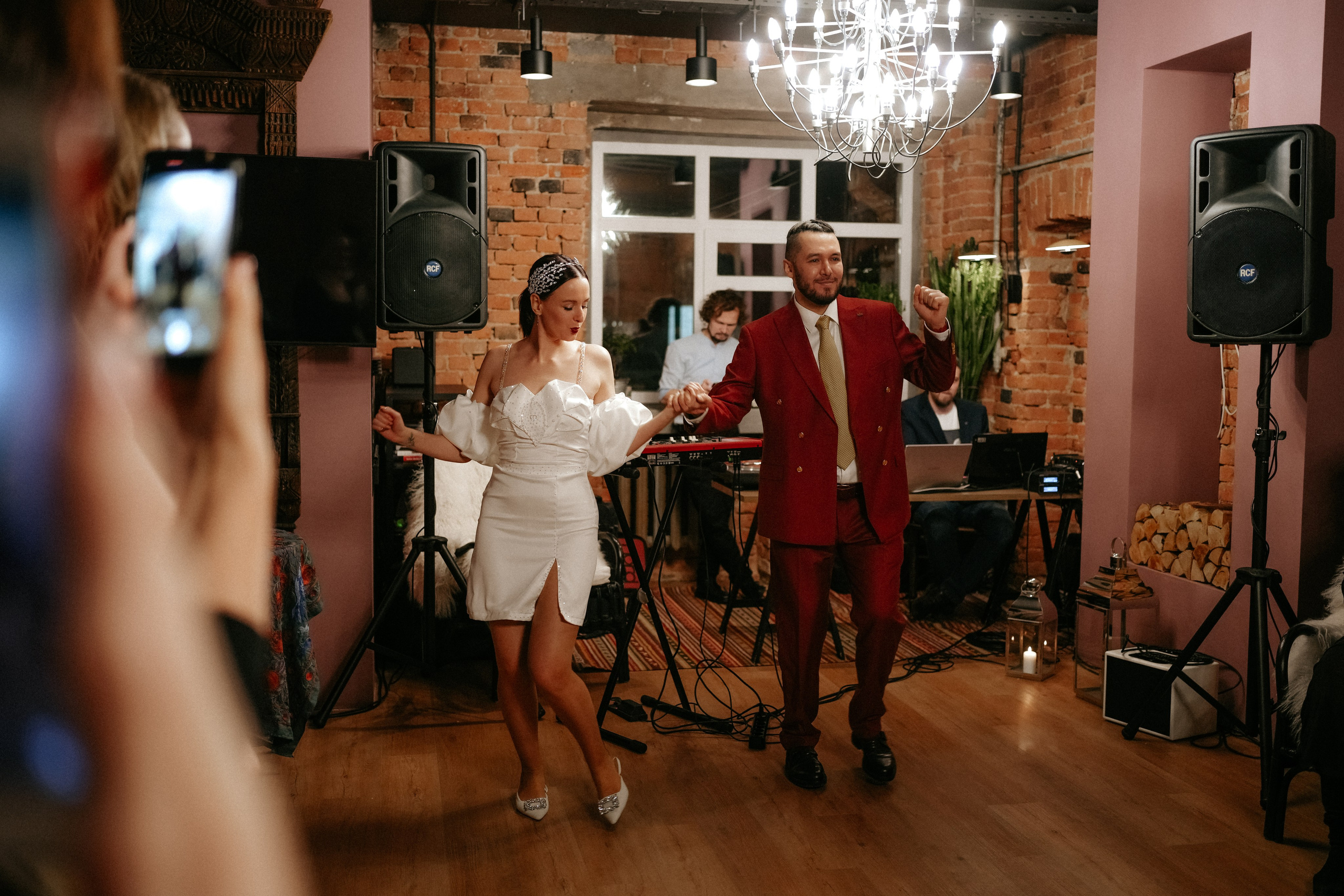 Ирина и Денис, Екатеринбург, репортаж. Фотограф Перевозкина Анна