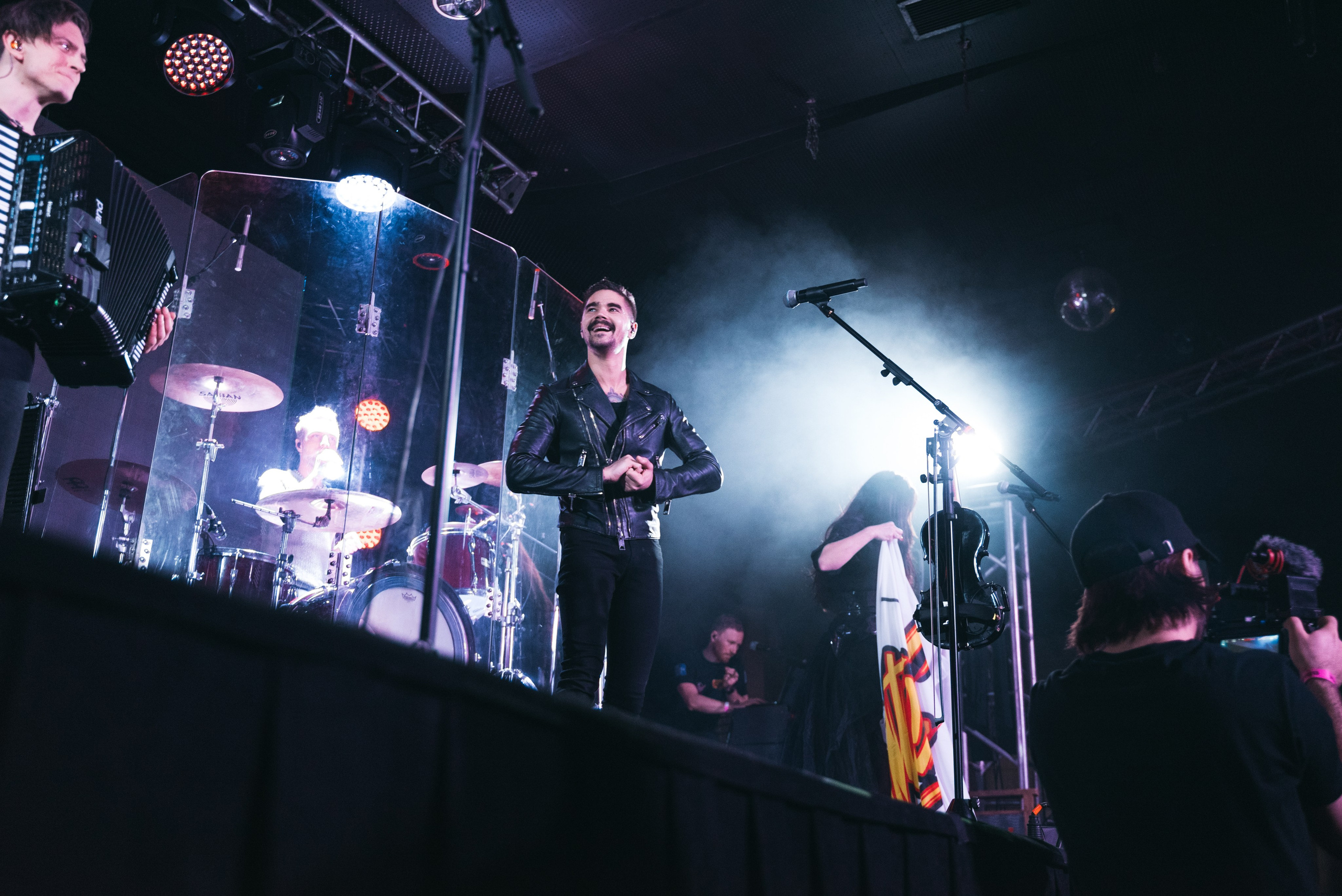 Концерт группы «The Hatters» 4.04.24. Репортажный и свадебный фотограф в Сургуте