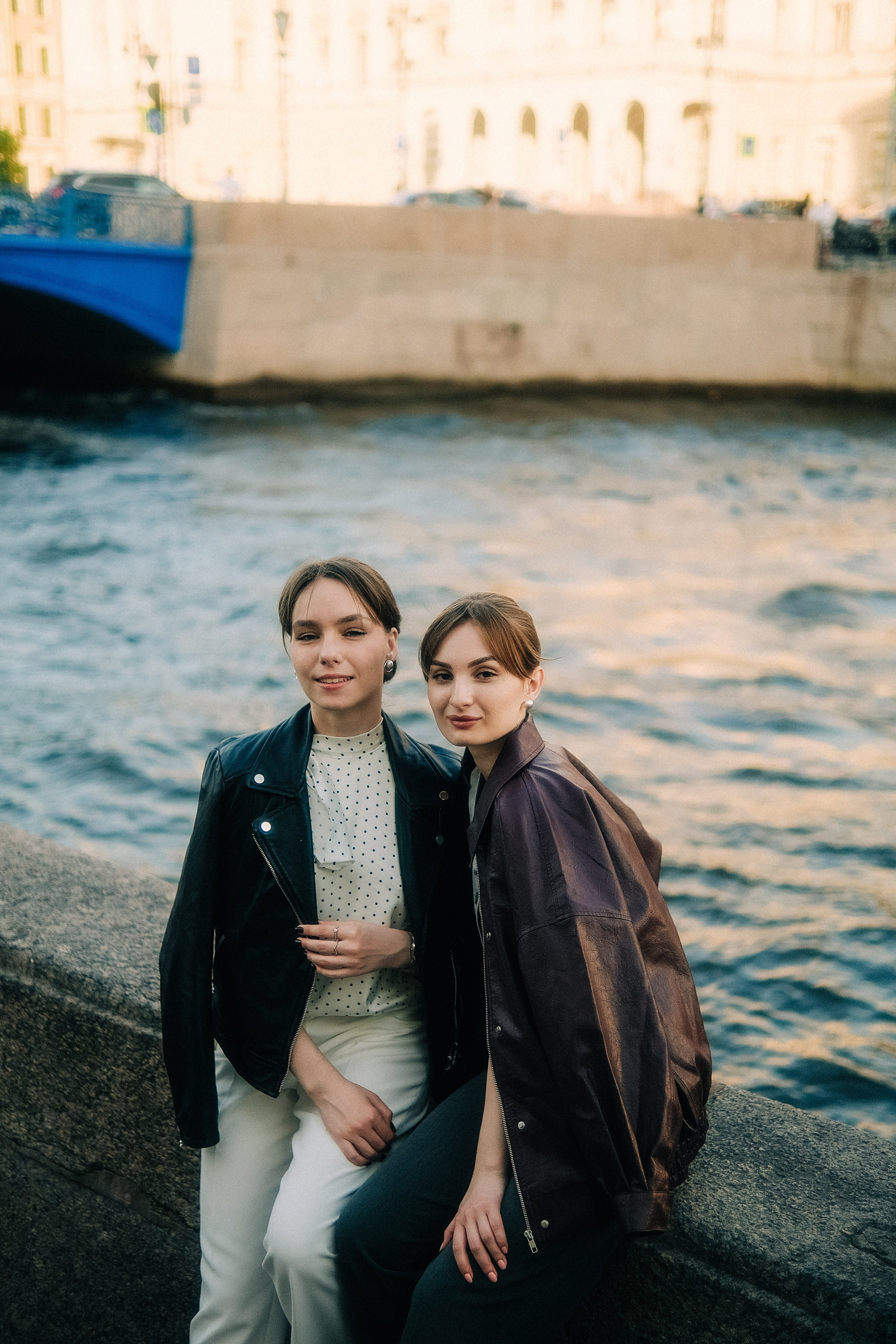 Света & Даша. Phdkvmr.ru