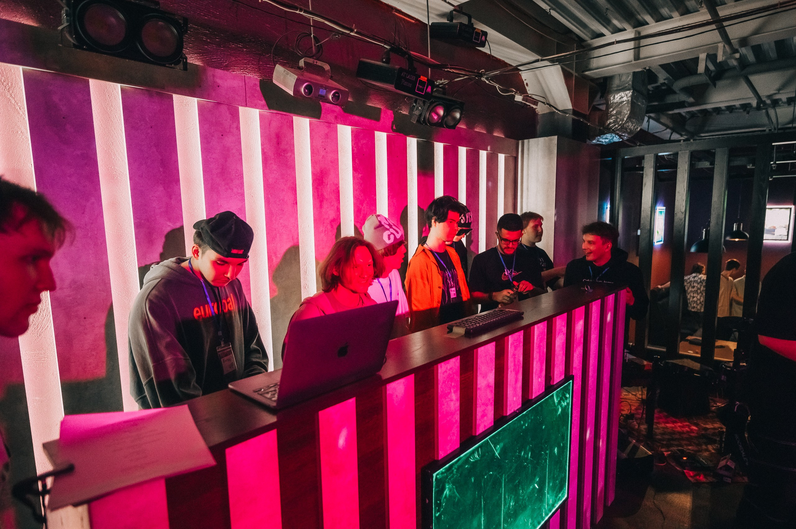 8 MARCH WOMENS DAY PARTY. Фотограф в Кемерово Владислав Шульц