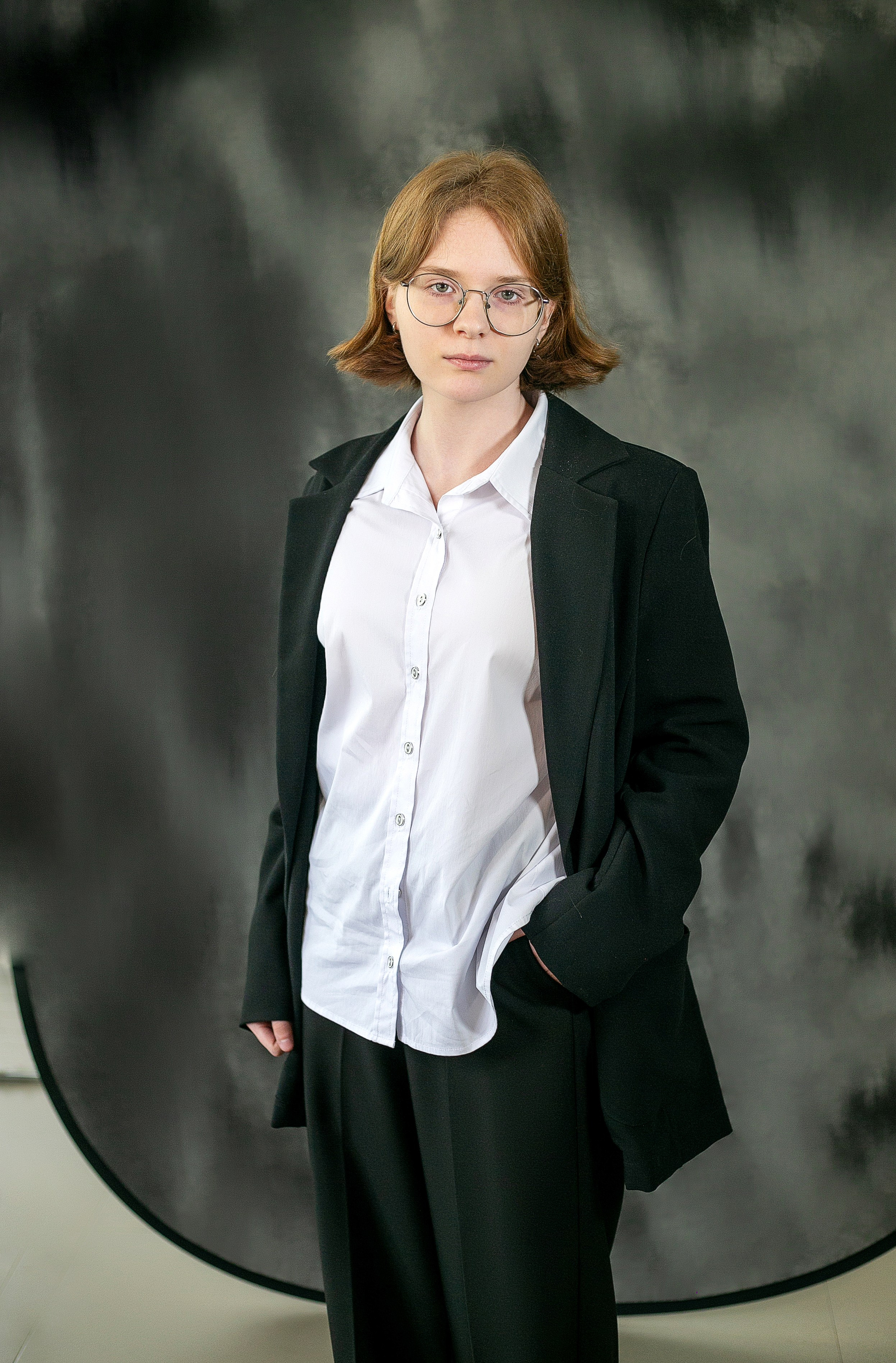 Портреты старшая школа (фоны, школа, улица). Выпускные альбомы Воронеж от Веры Соколовой