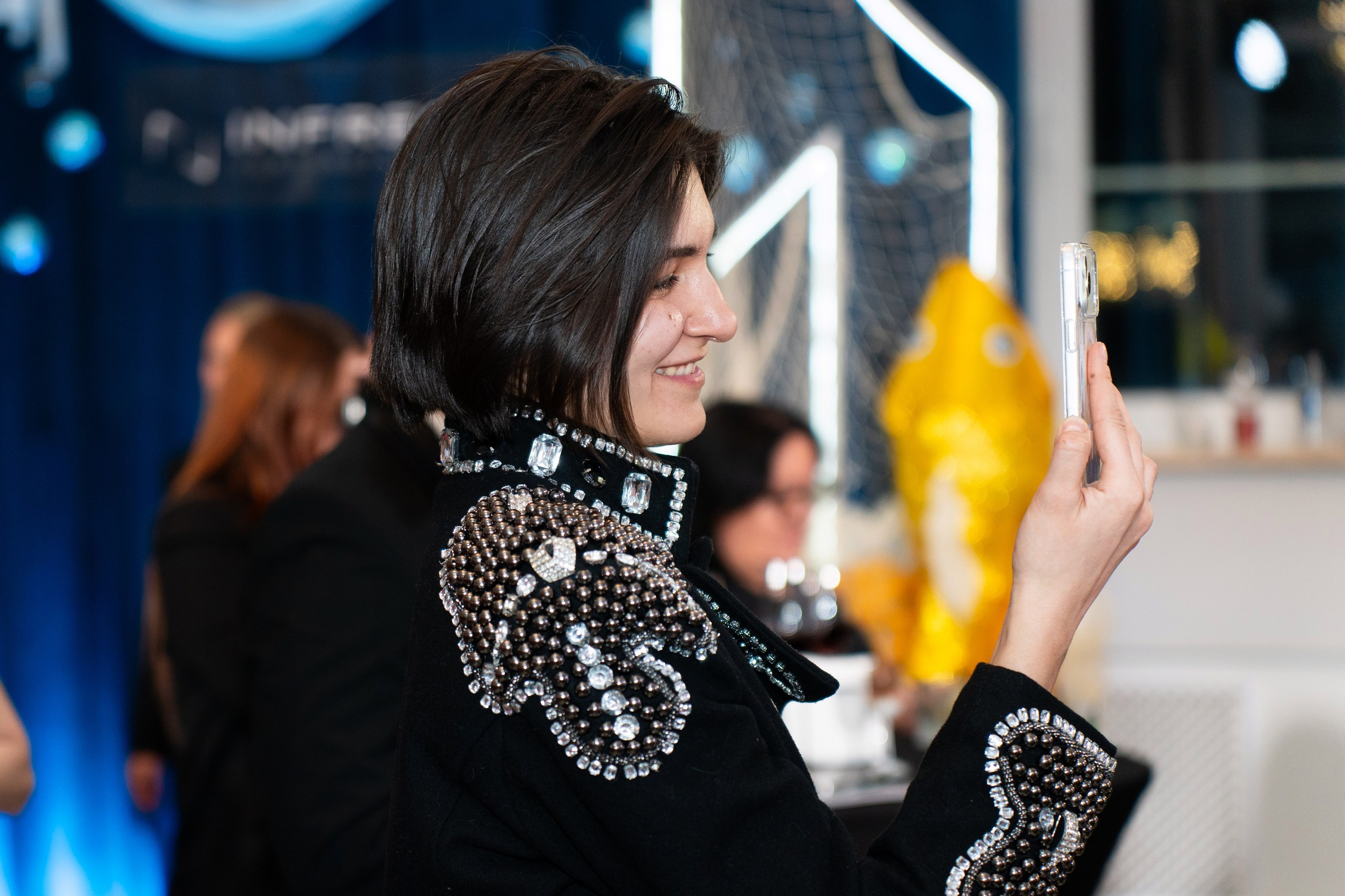 Собака. Для тех, кто не ждёт удачи, а создаёт её. Каждая фотосессия — это твой момент, твой стиль, твой успех. 📸