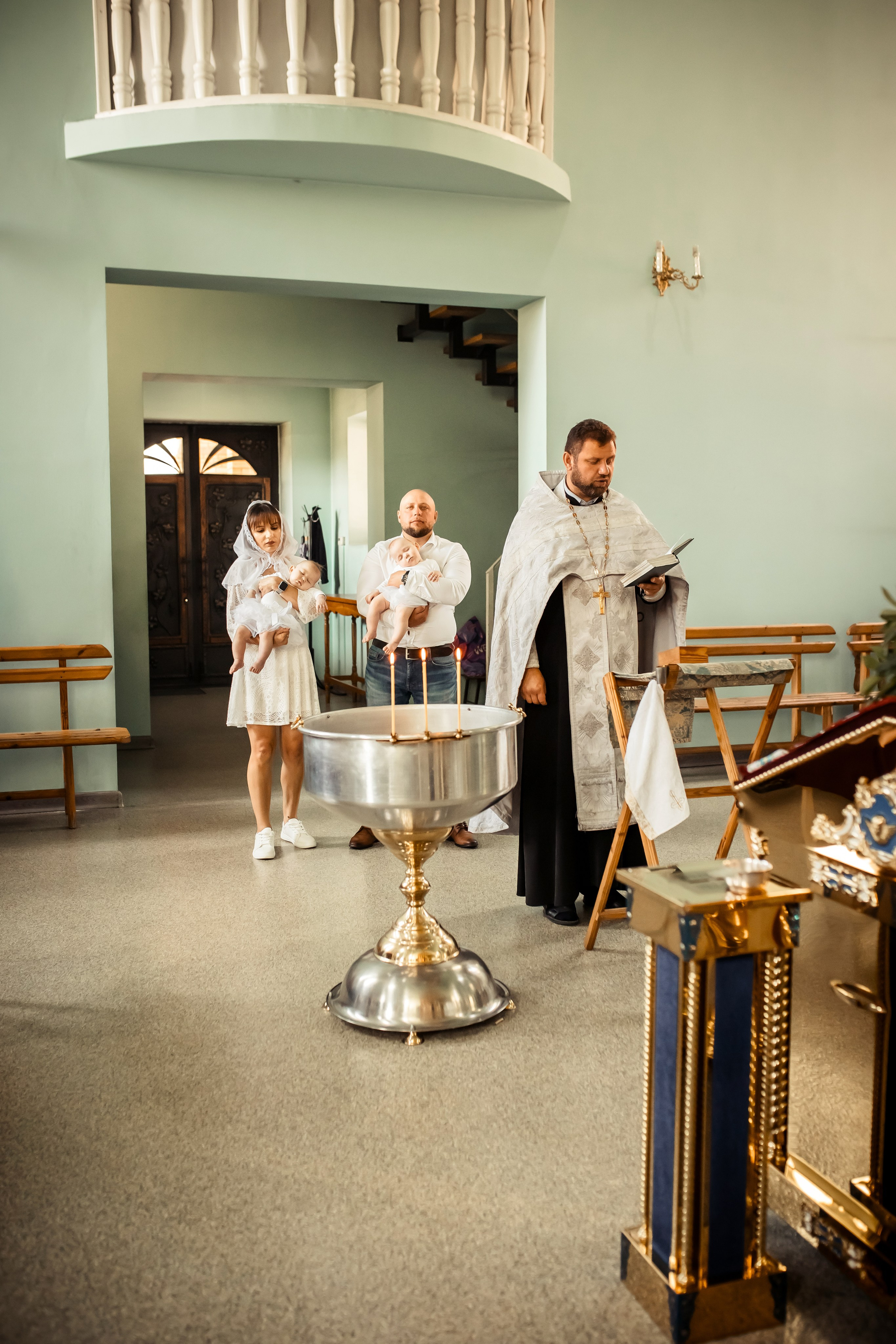 Крещение Милании и Эмилии