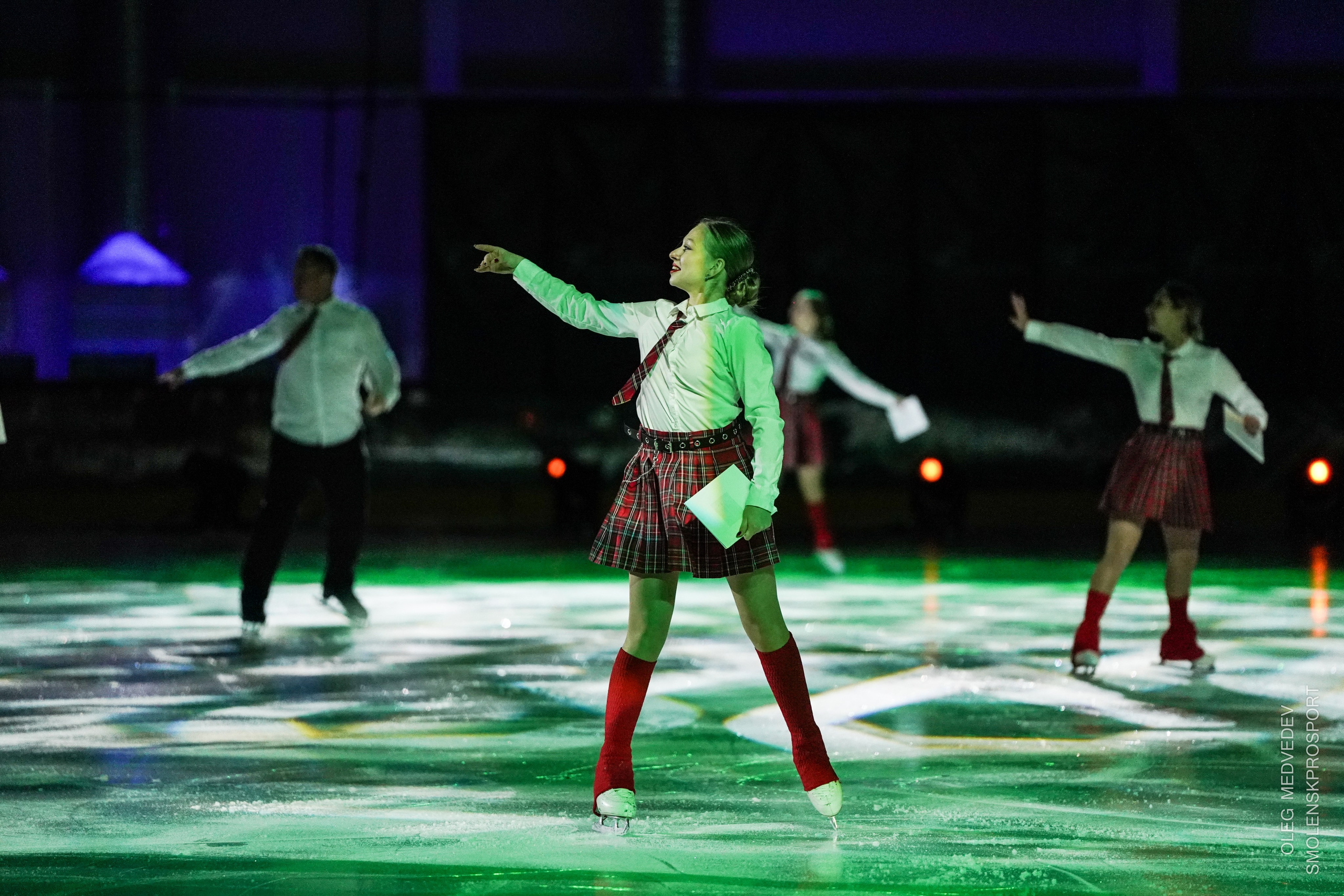 Алиса в стране чудес шоу на льду. Спортивный фотограф Олег Медведев | prosport67 | Смоленск