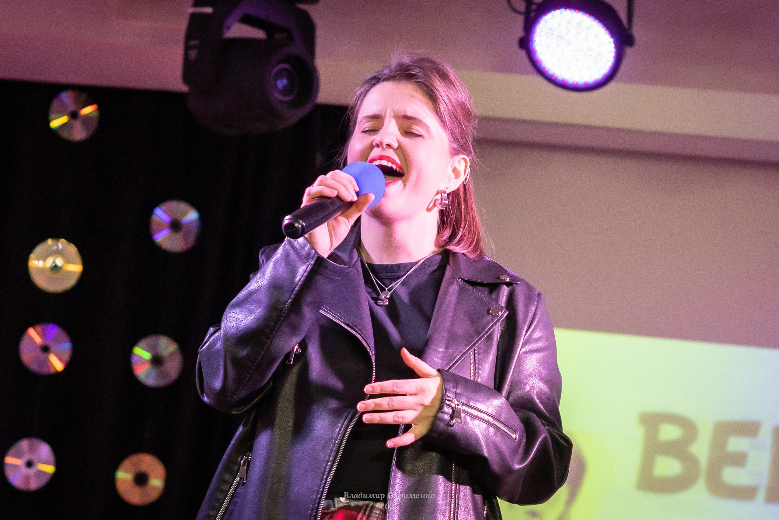 Концерт вокального коллектива Bella Mamma «Мы из 90-х». Фотограф Владимир Охрименко