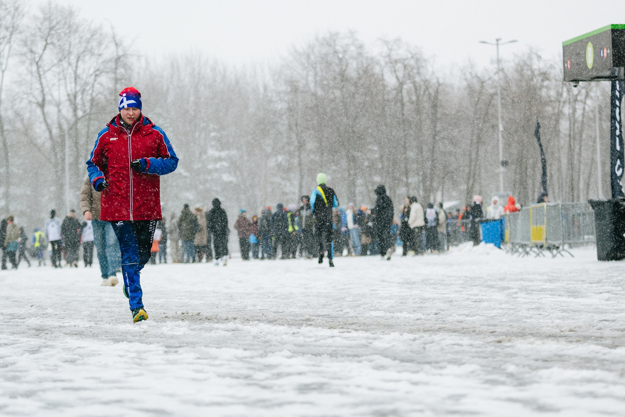 Забег «Апрель». Даниил Сергеев: репортажный фотограф