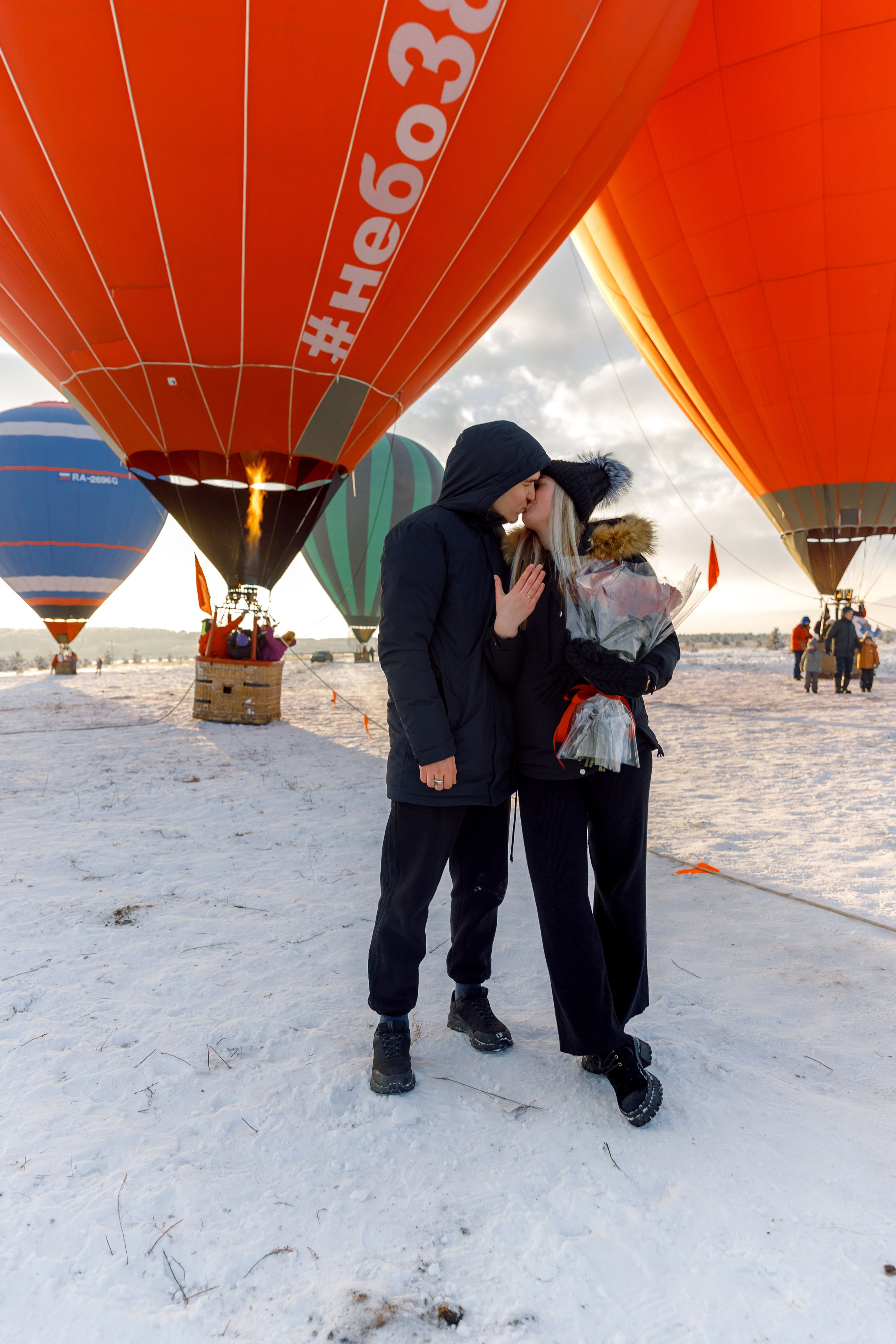 ЯБЛОКИ НА СНЕГУ. Свадебный фотограф Иркутск, репортажный фотограф Иркутск