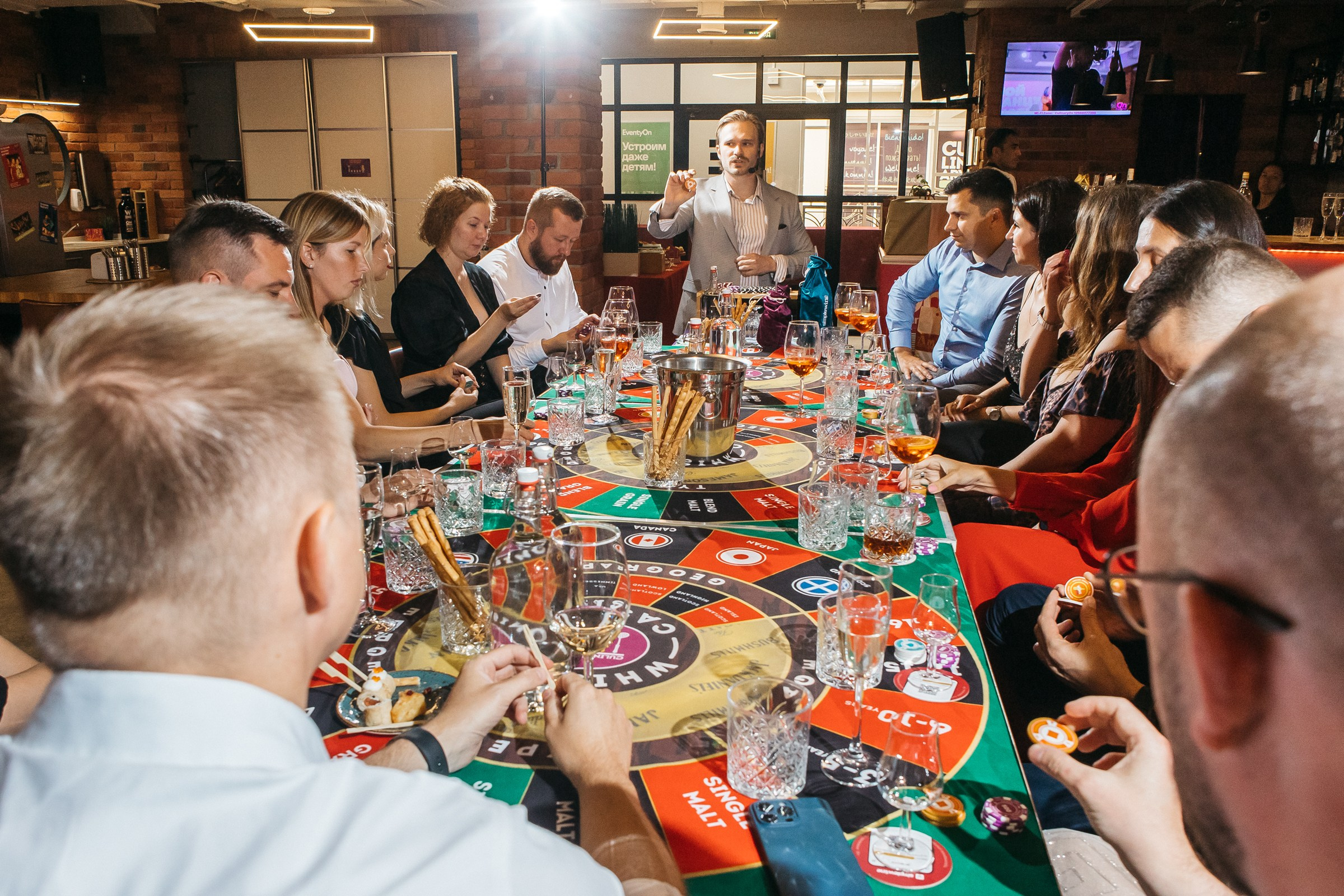 Позитивный репортажный фотограф на День Рождение, юбилей Питер