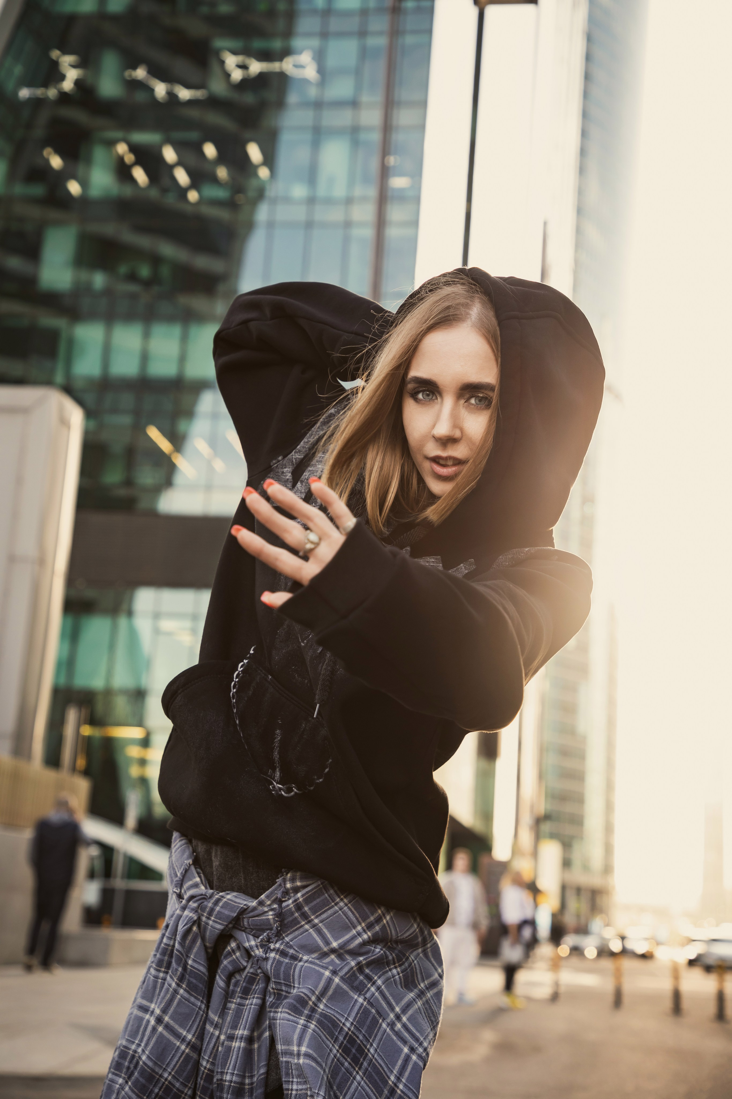 Фотосъемка для маркетплейсов с моделью в Москве и Московской области. Фотостудия в Москве LUXARTPHOTO