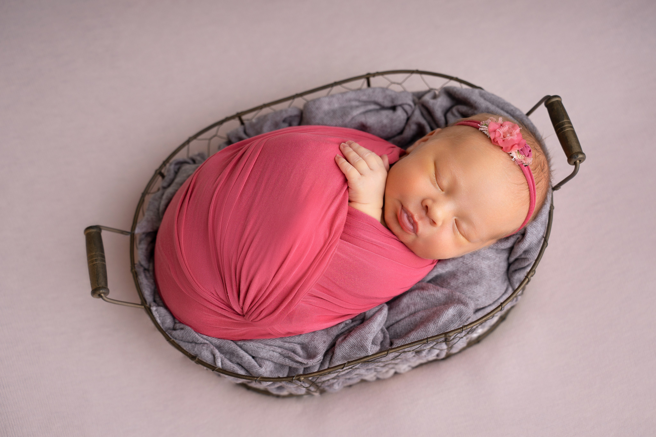 Ньюборн. Фотограф новорожденных Оренбург и свадебный фотограф Оренбург