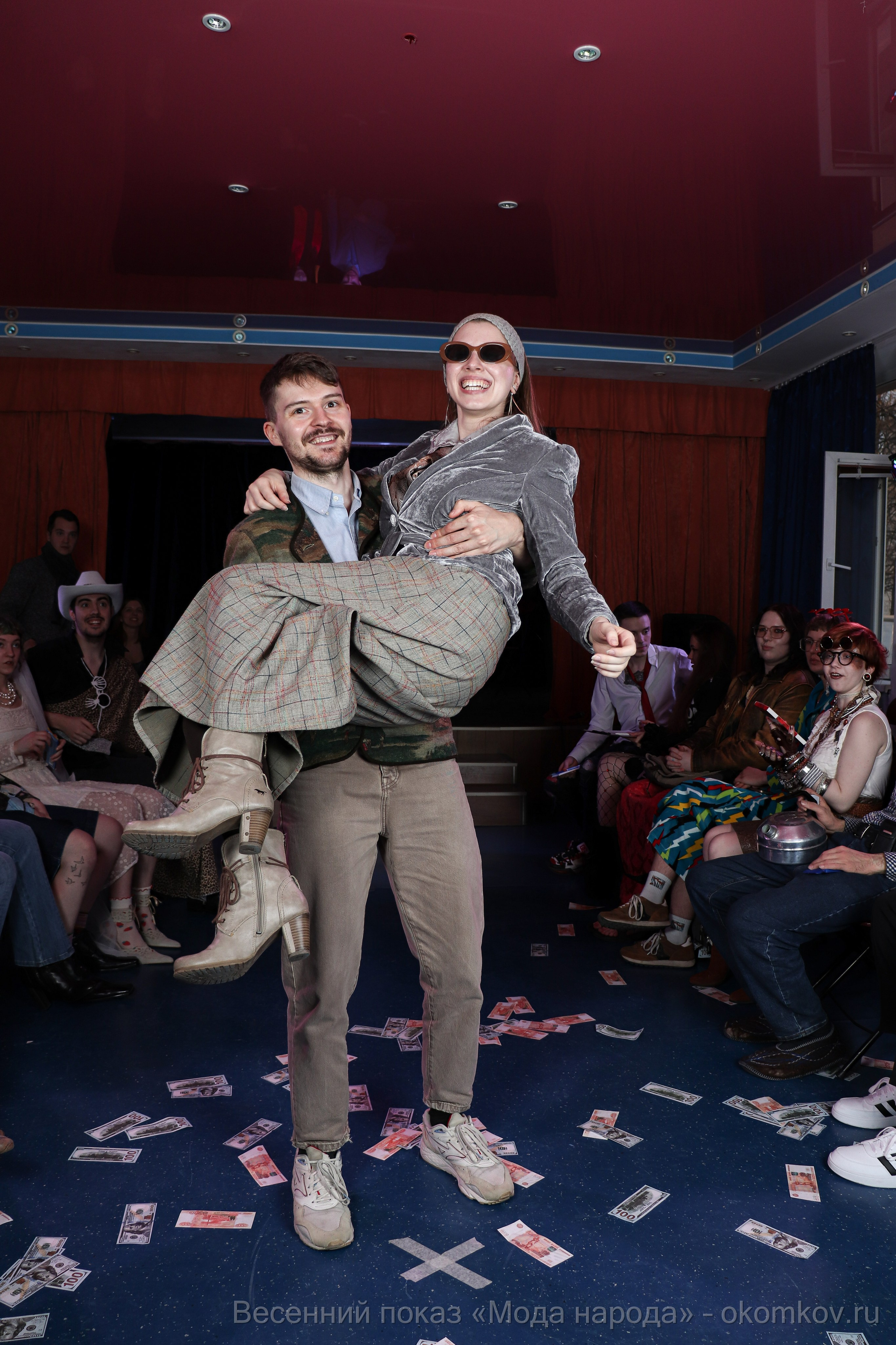 Весенний показ «Мода народа». Ивентный фотограф в Санкт-Петербурге Олег Комков