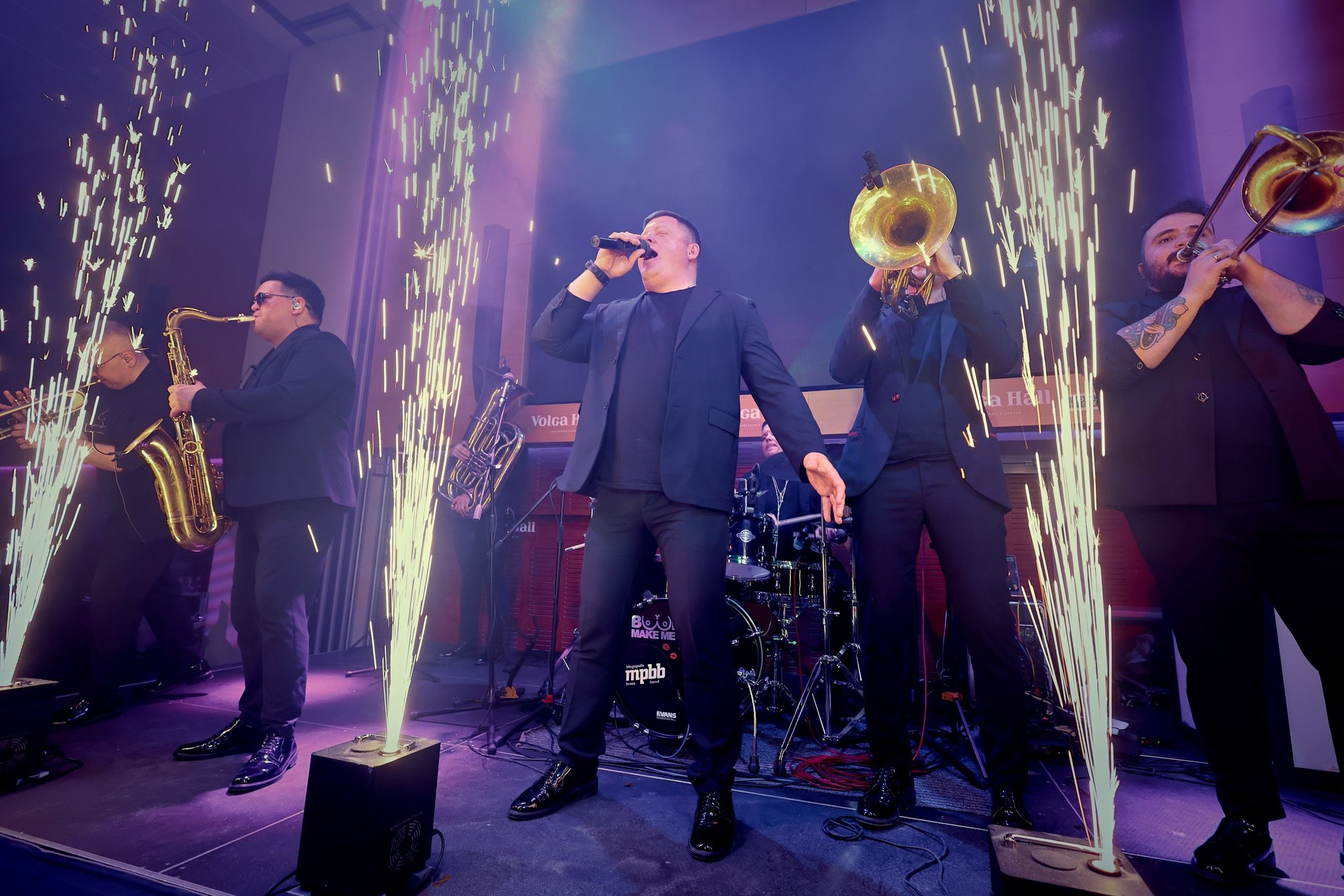 Вечеринка в Volga Hall