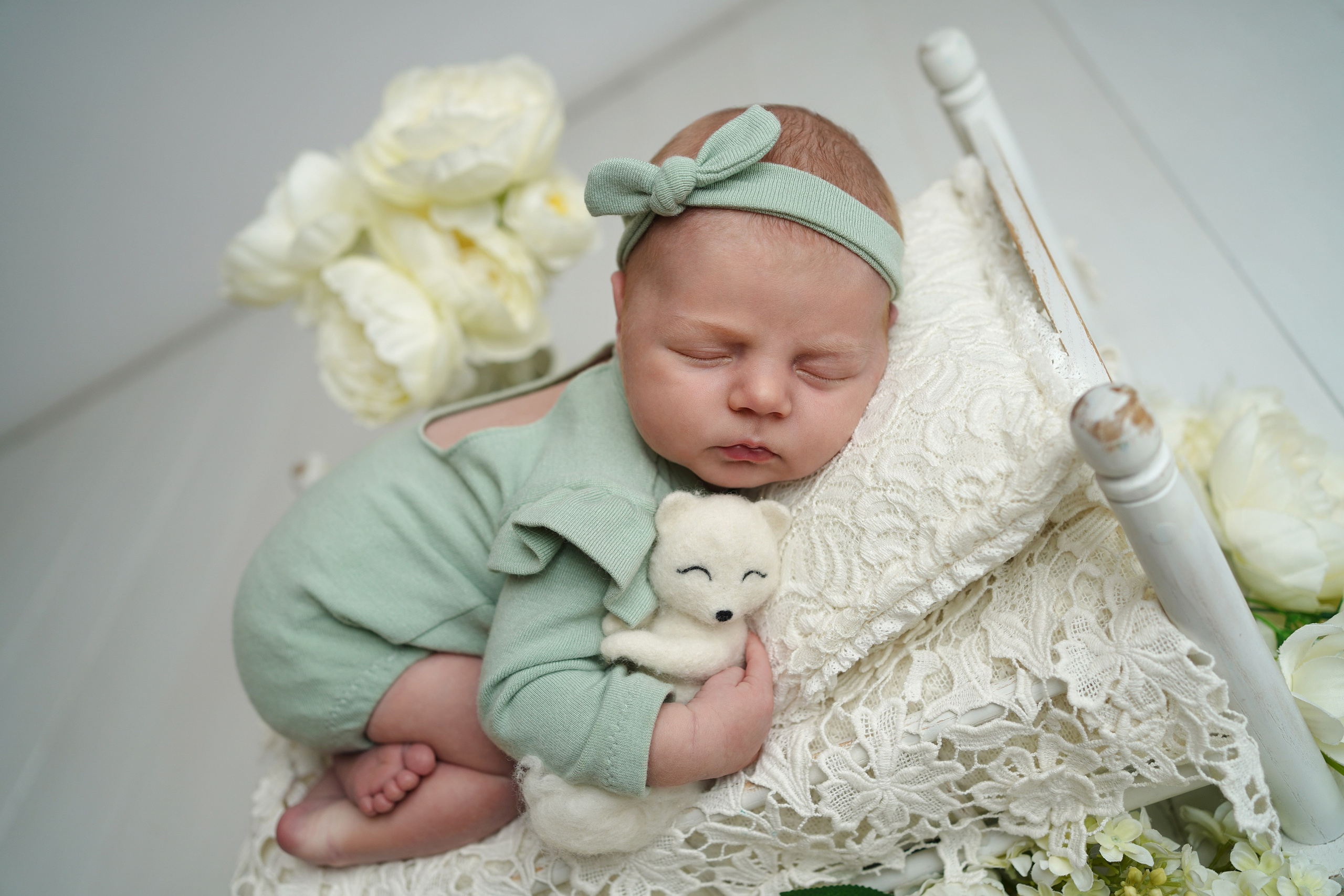 Новорождённые девочки. Детский фотограф и фотограф новорожденных в Калининград Оксана Иваний