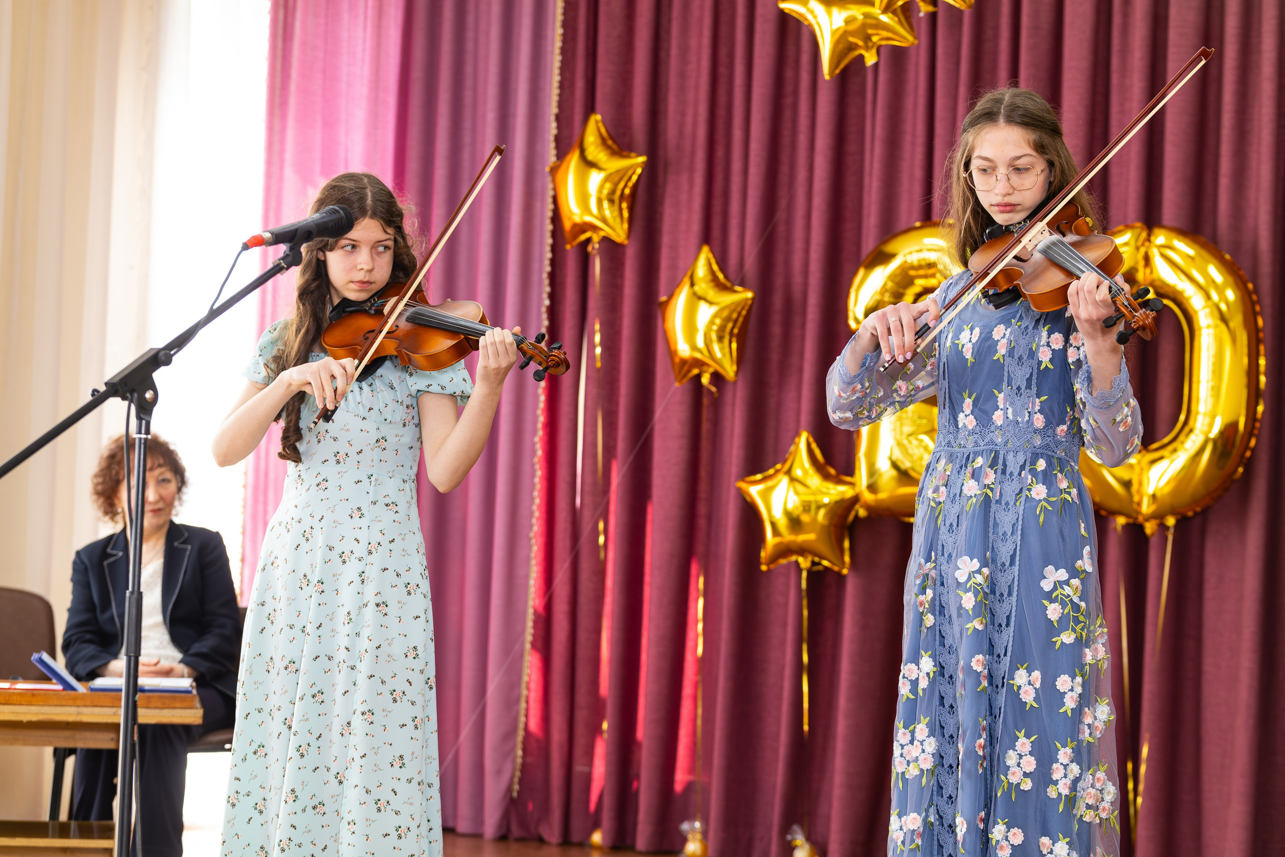 Выпускной музыкальная школа № 8. Фотограф Александр Поздняков  Новосибирск