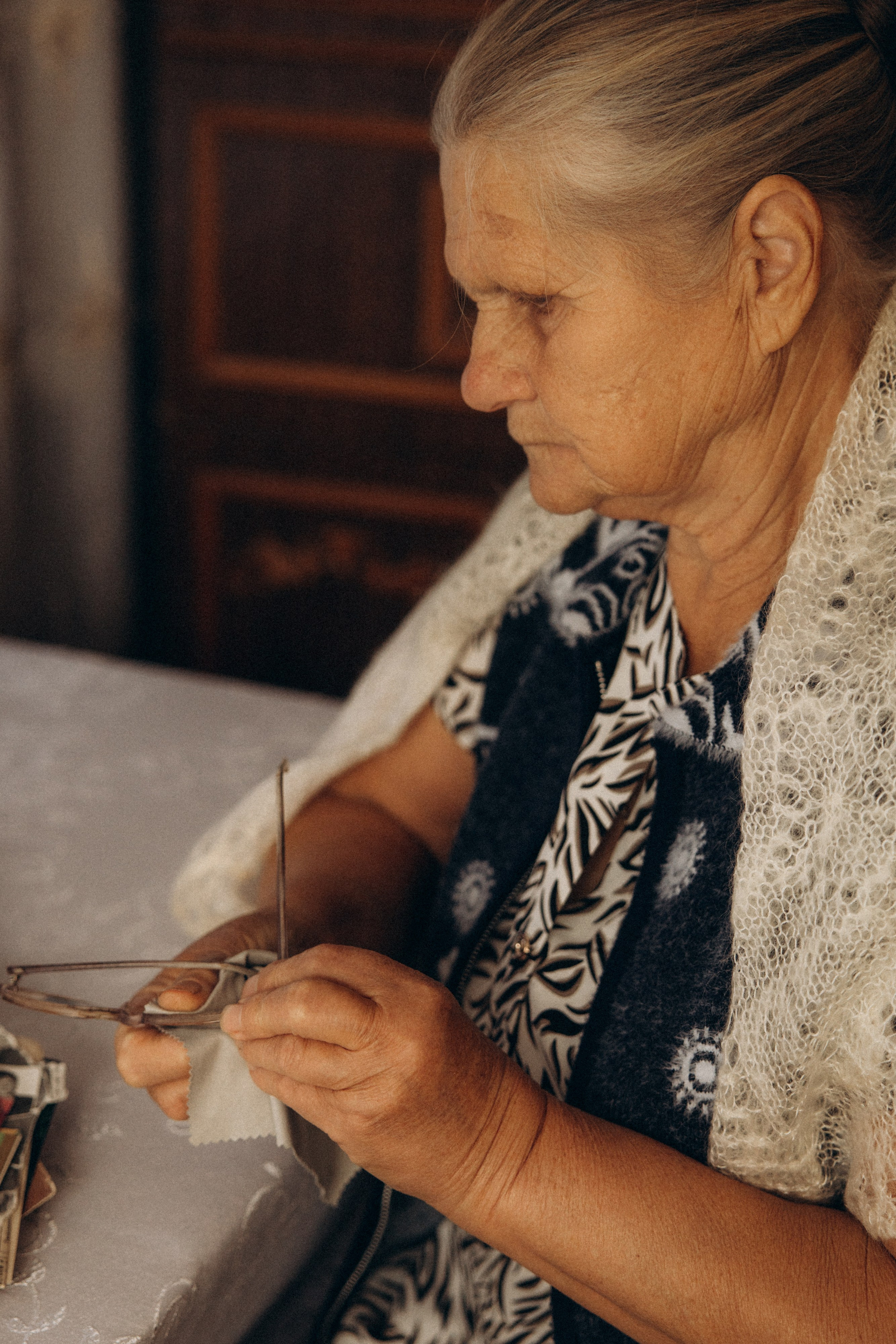 Аня и бабушка. Семейный фотограф Губкин/Старый Оскол