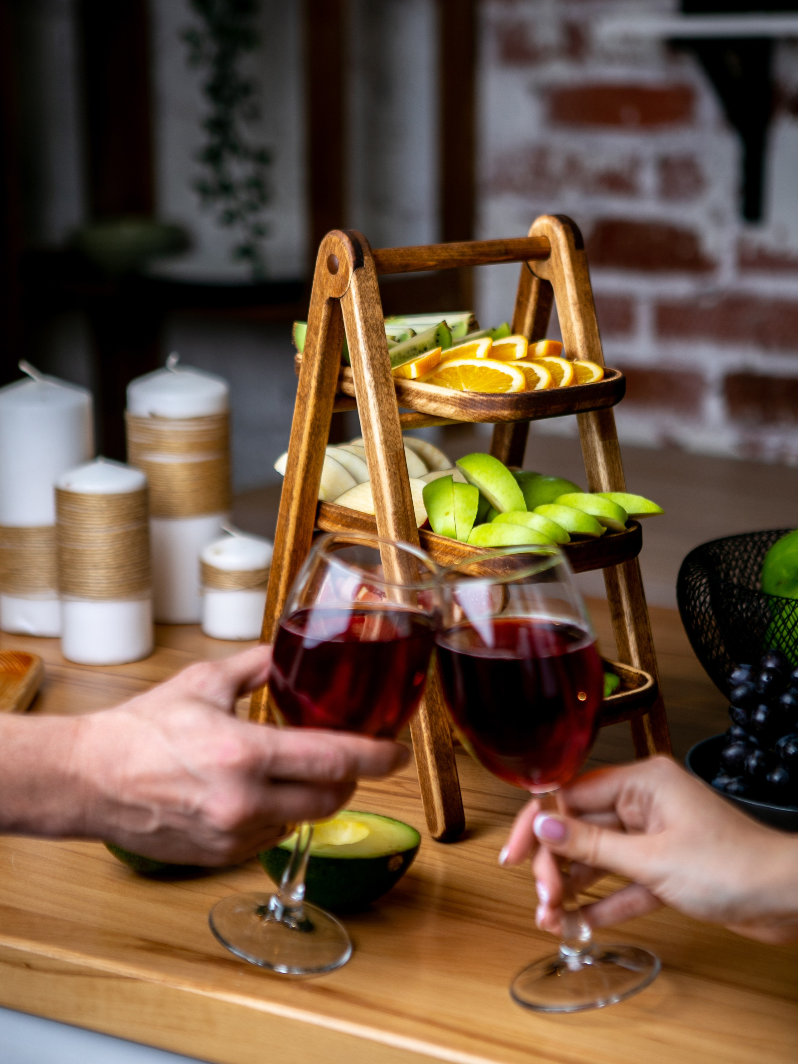 Подносы и этажерки. Контент фотограф, съемка для маркетплейсов, фуд съемка и репортажи в Новосибирске Ралия Галеева