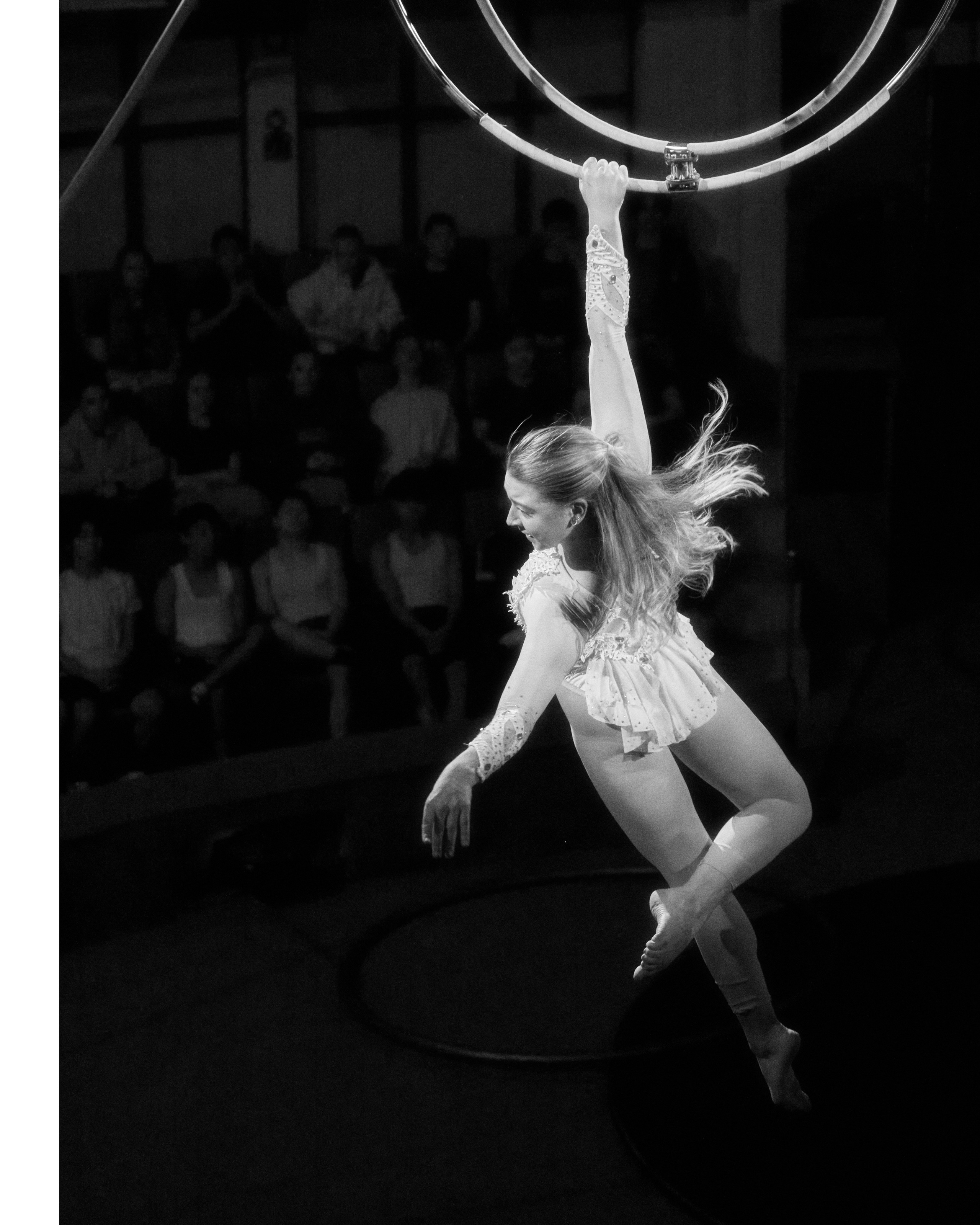 CIRCUS SCHOOL. ANNA — PHOTOGRAPHER
