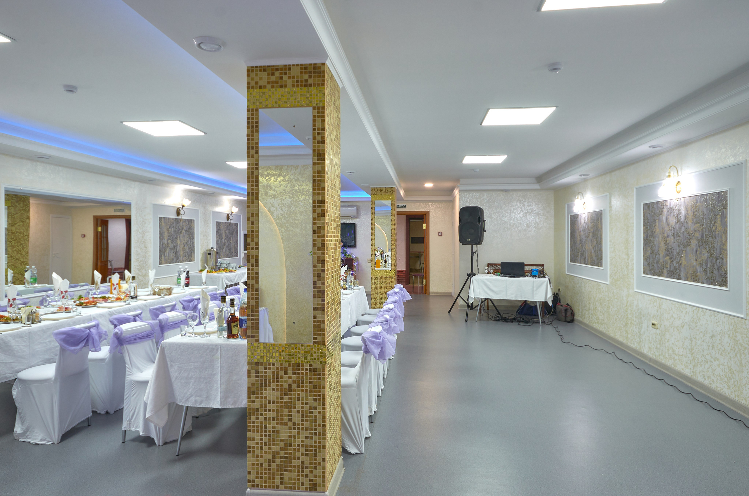 Банкетный зал Блиц. Абросимов Лев интерьерный и архитектурный фотограф