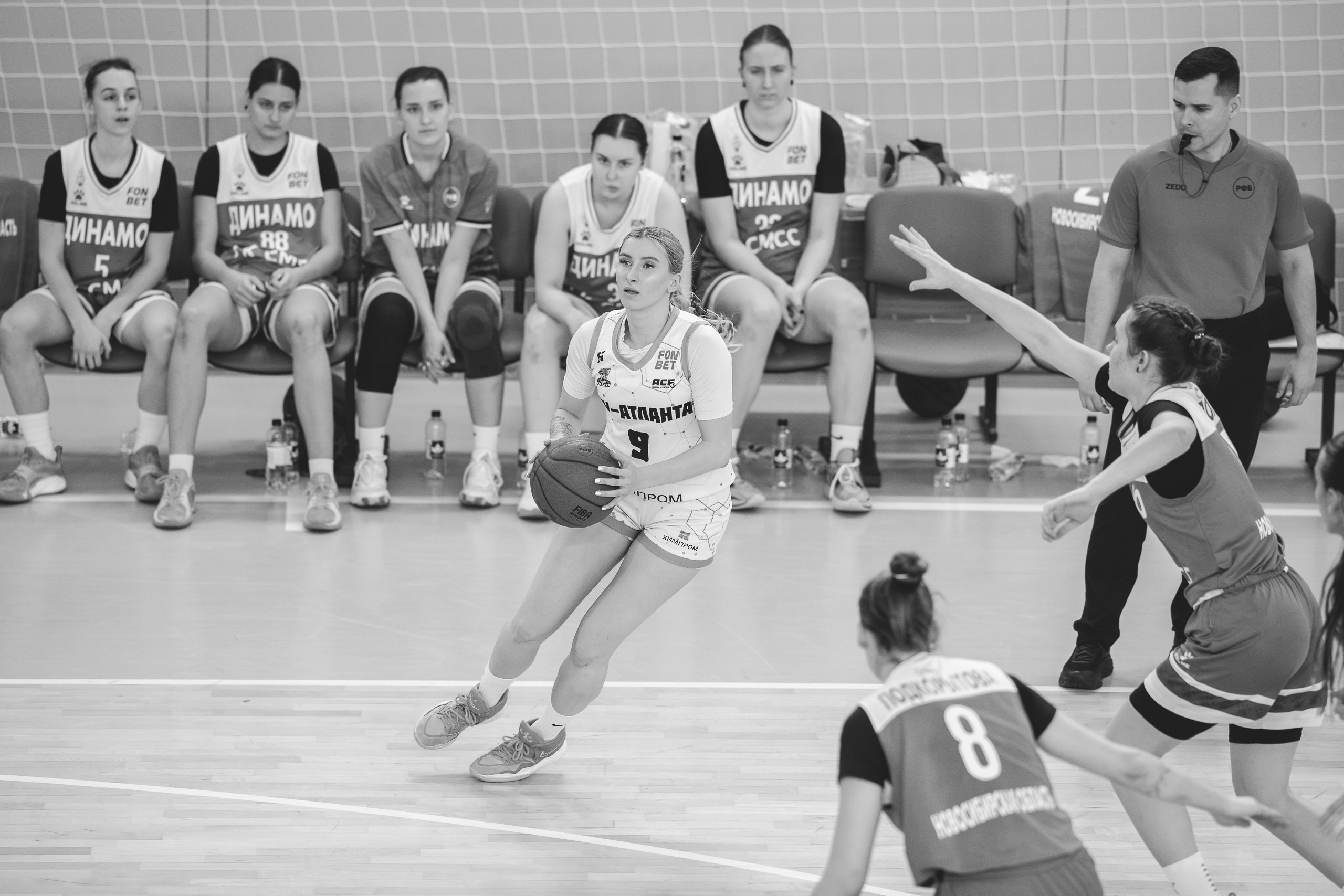 ЧГУ-Атланта — Динамо / 2 игра. Фотография